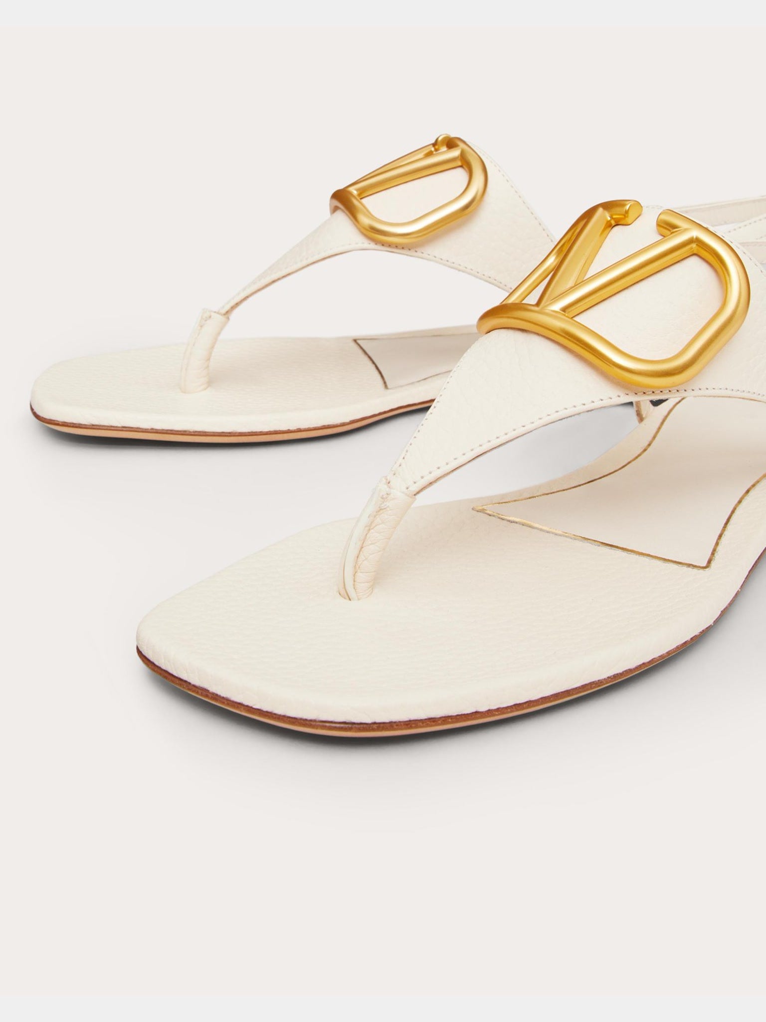 Valentino Damskie Sandały Ivory VLogo Signature ZW250EA7ZR2R16