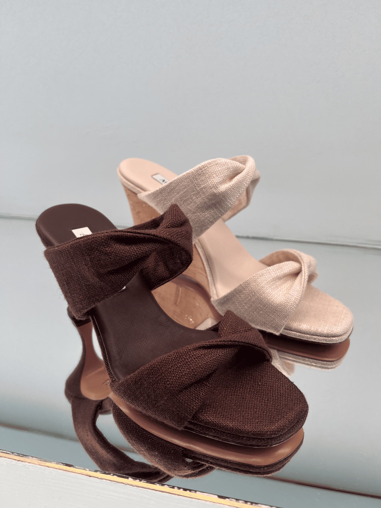 Aquazzura Damskie szpilki brązoweAquazzura