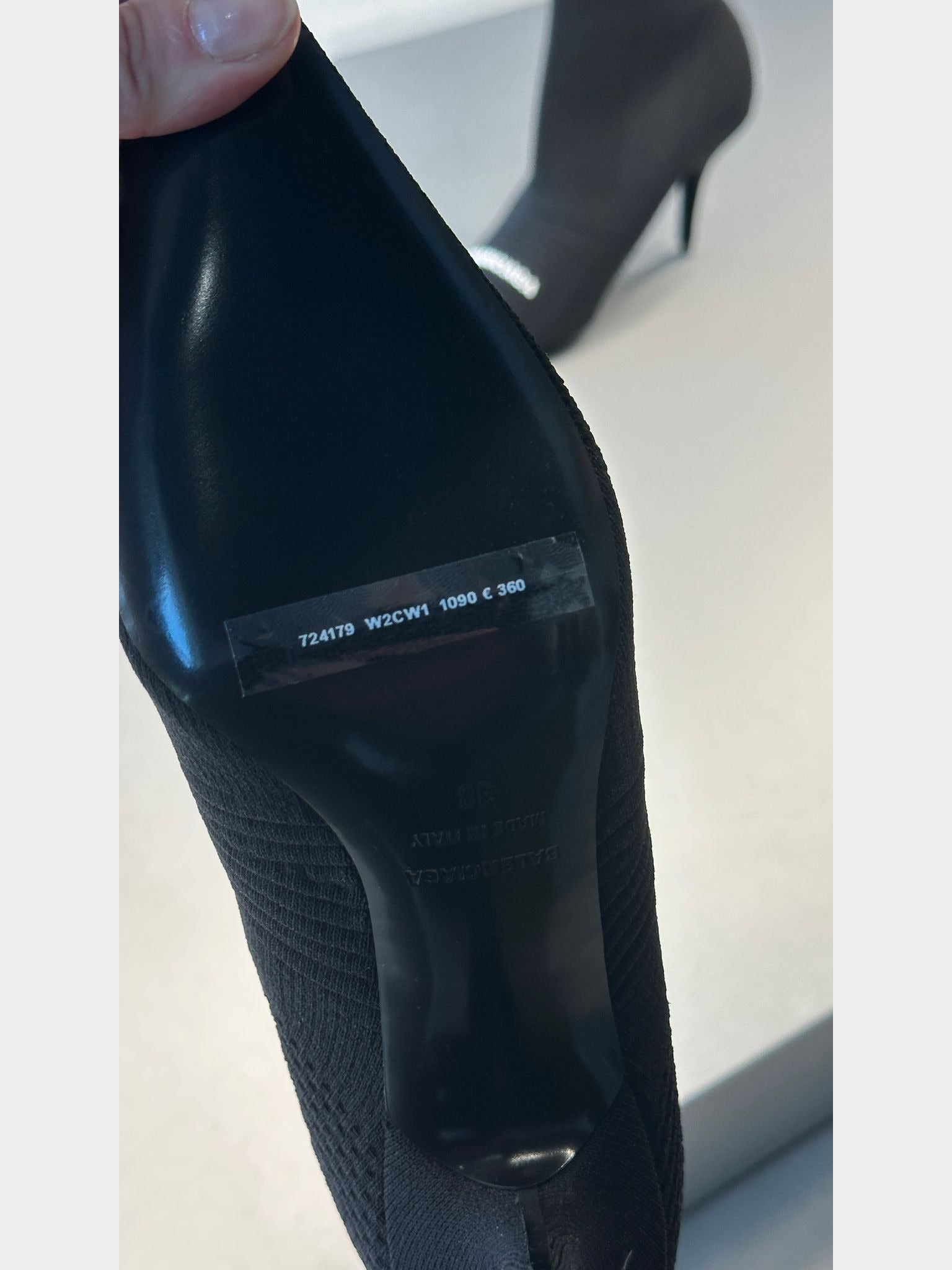 Balenciaga ButyBalenciaga