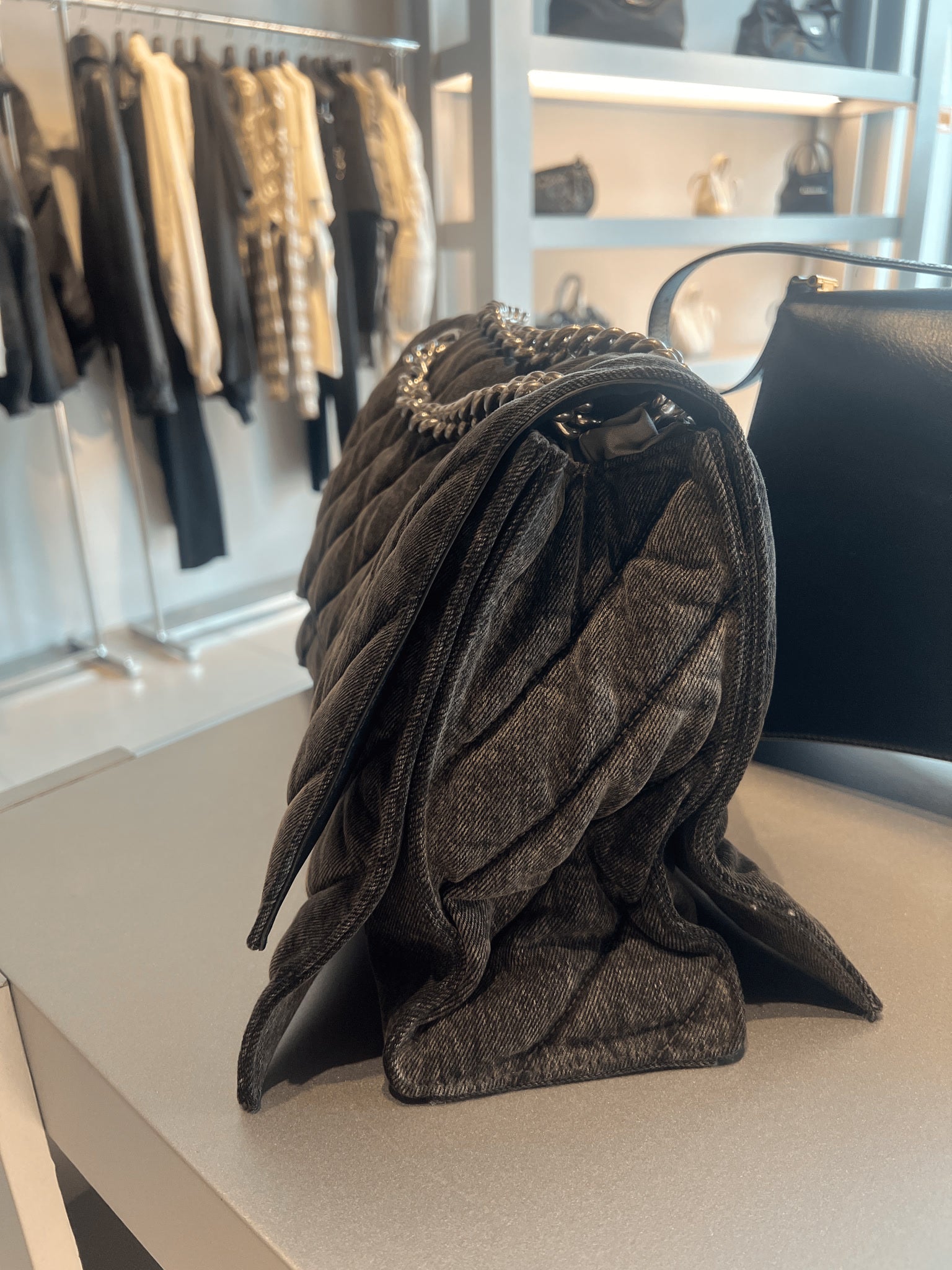 Balenciaga Damska torebka Crush Chain czarnaBalenciaga