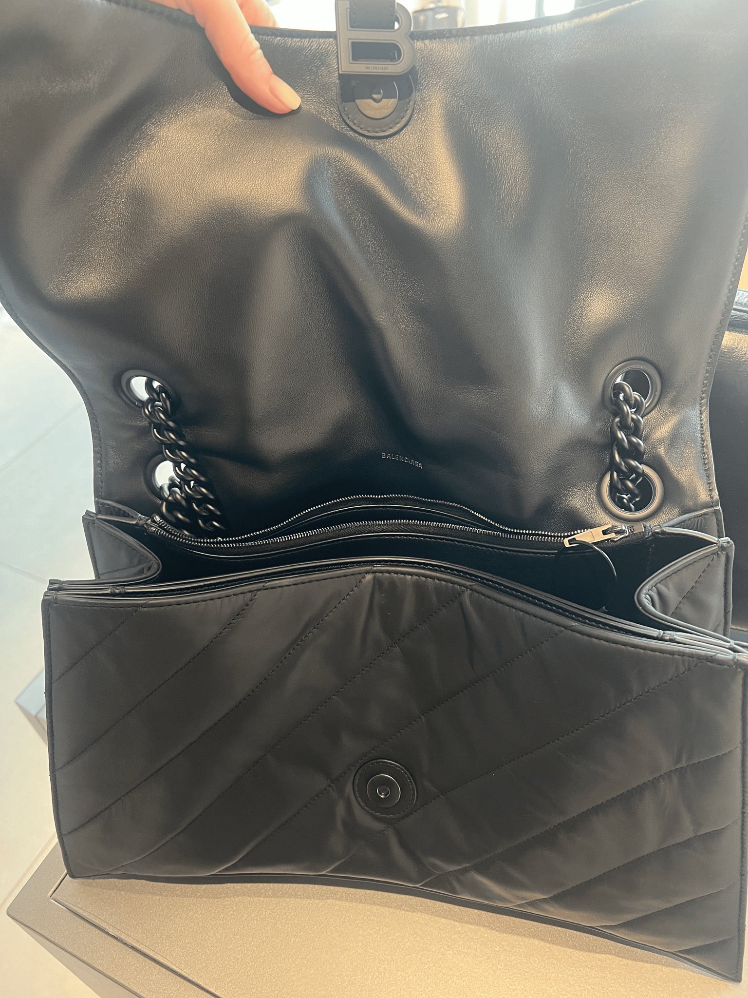 Balenciaga Damska torebka Crush Chain Quilted czarnaBalenciaga