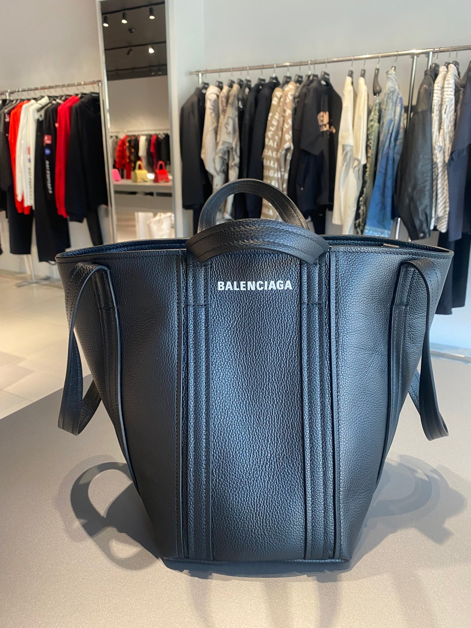 Balenciaga Damska torebka Everyday 2.0 czarnaBalenciaga