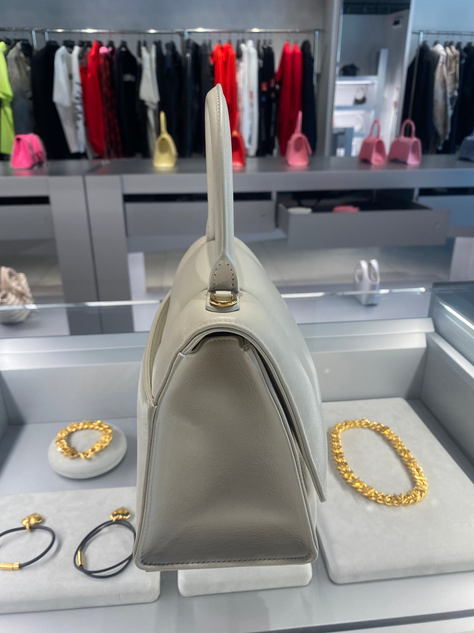 Balenciaga Damska torebka Hourglass ecruBalenciaga