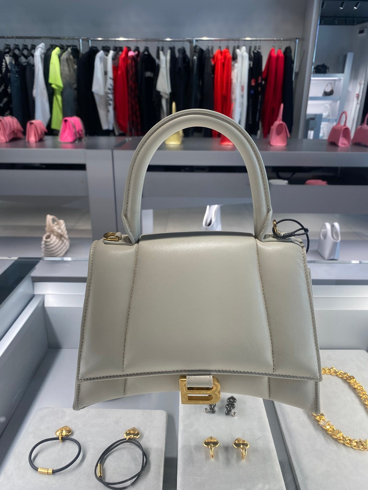 Balenciaga Damska torebka Hourglass ecruBalenciaga