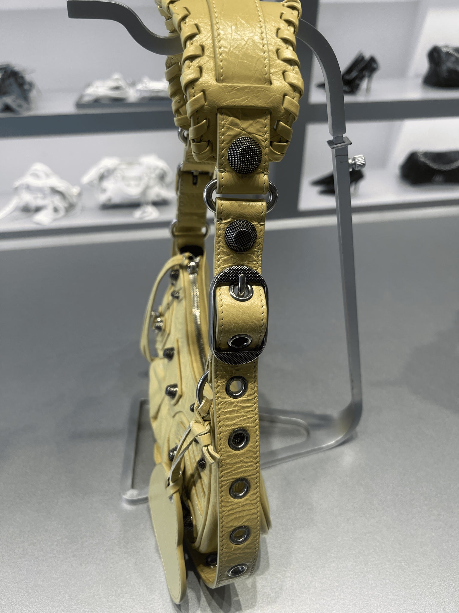 Balenciaga Damska torebka na ramię Butter YellowBalenciaga