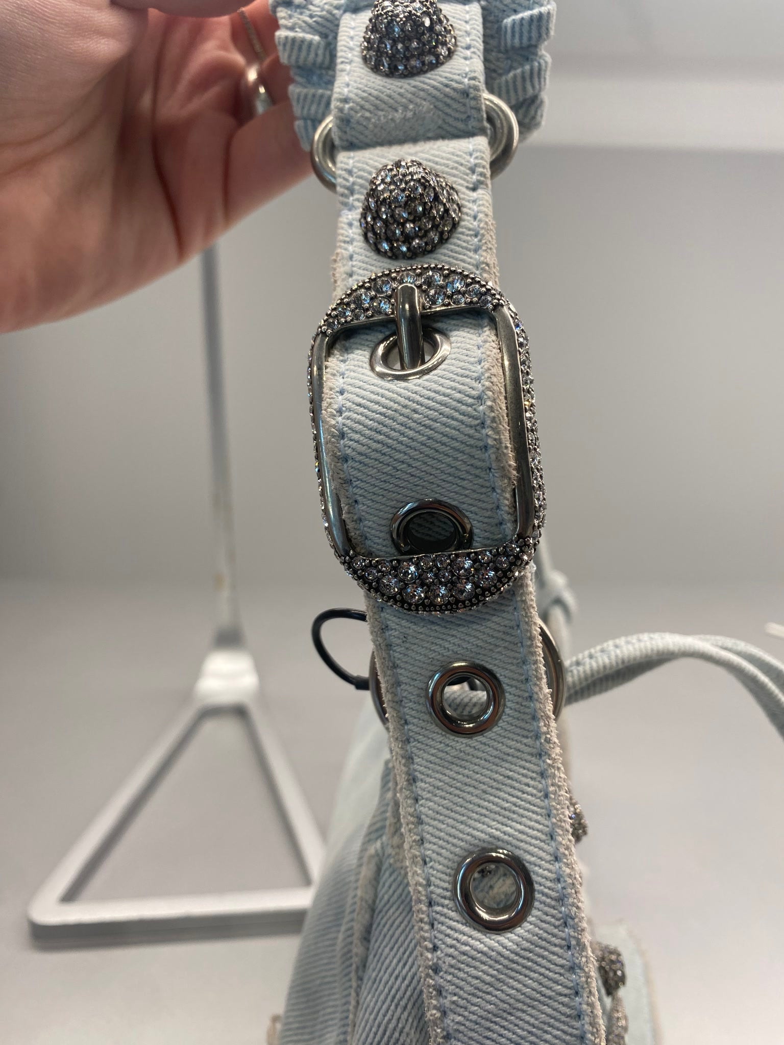 Balenciaga Damska torebka na ramię jeansowa niebieska Le CagoleBalenciaga