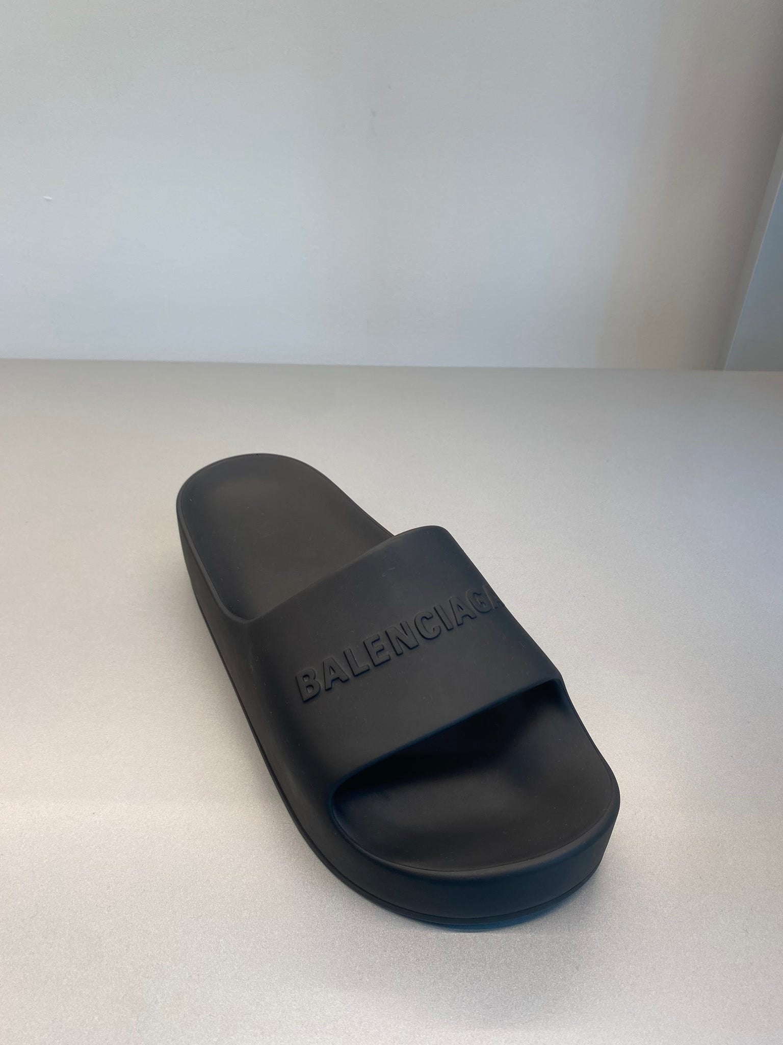 Balenciaga Damskie klapki czarneBalenciaga