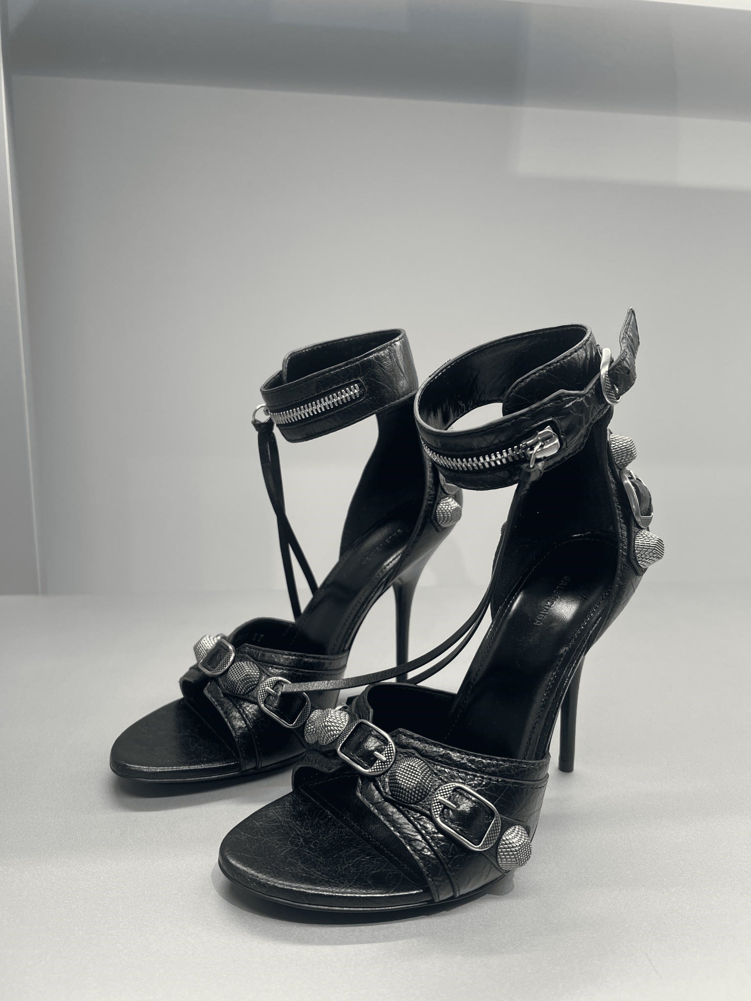 Balenciaga Damskie sandały skórzane czarneBalenciaga