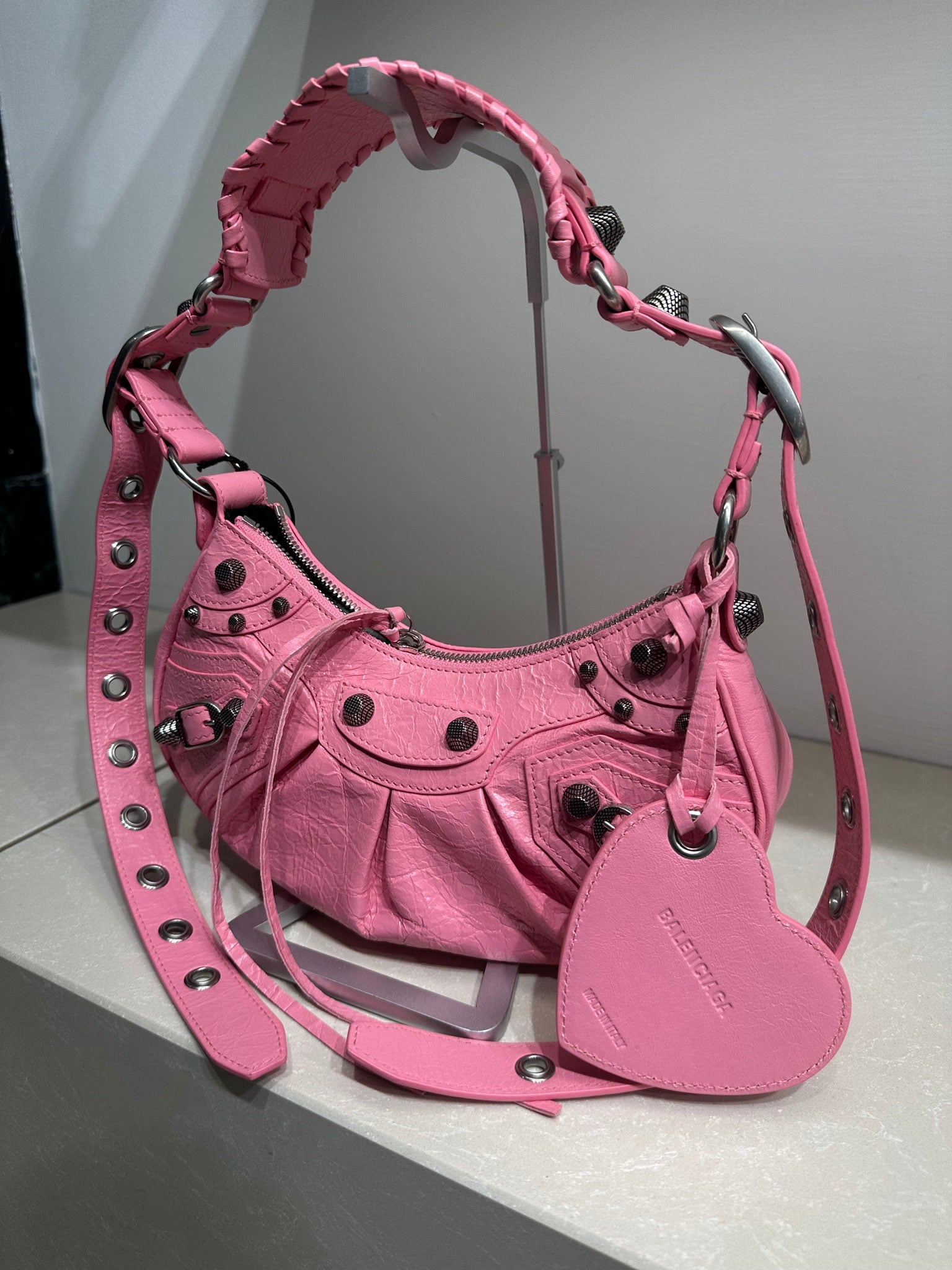 Balenciaga Le Cagole Shoulder Bag pinkBalenciaga