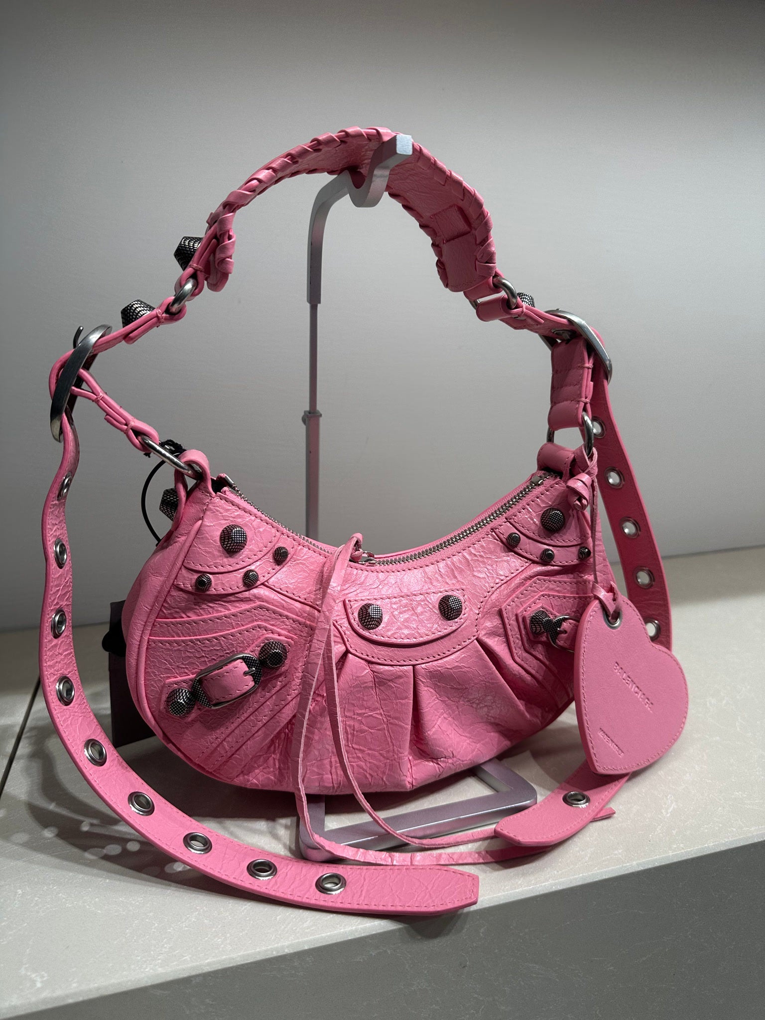 Balenciaga Le Cagole Shoulder Bag pinkBalenciaga
