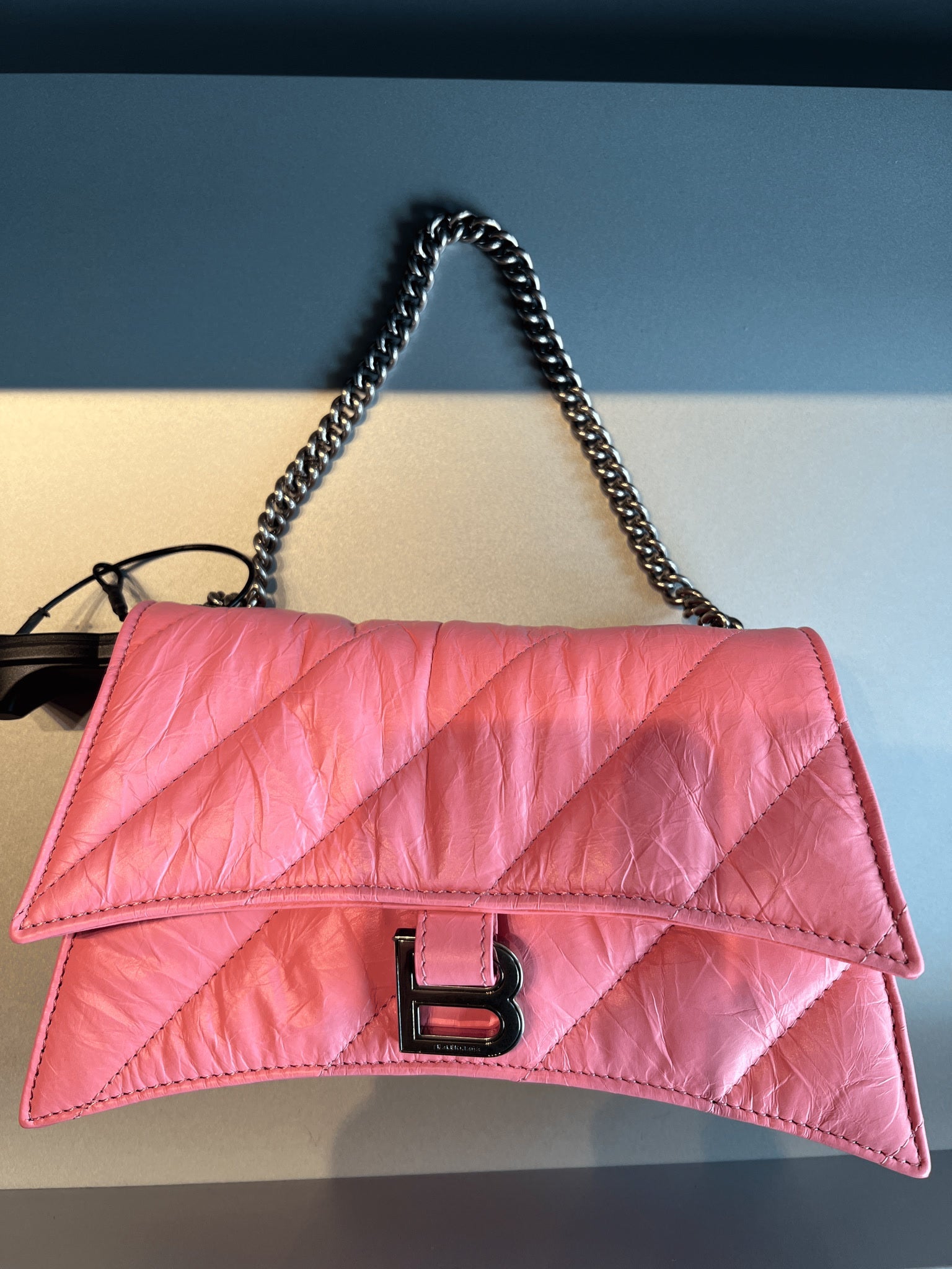 Balenciaga Torebka Damska Crush Chain XS RóżowaBalenciaga