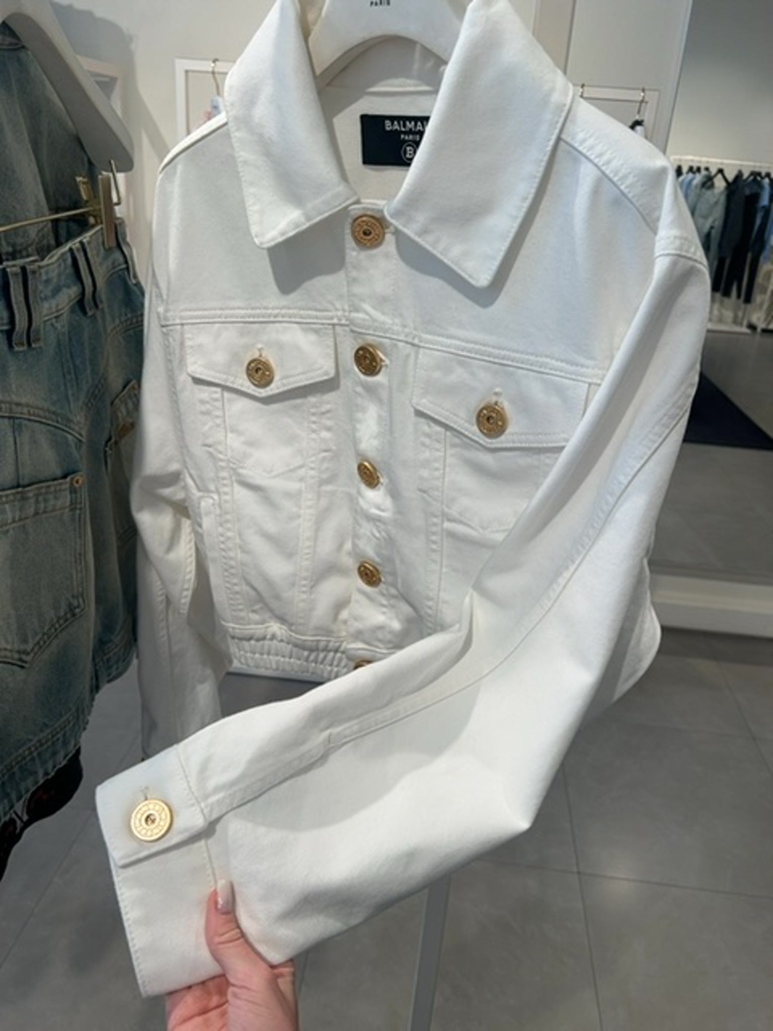 Balmain Damska kurtka jeansowa białaBalmain