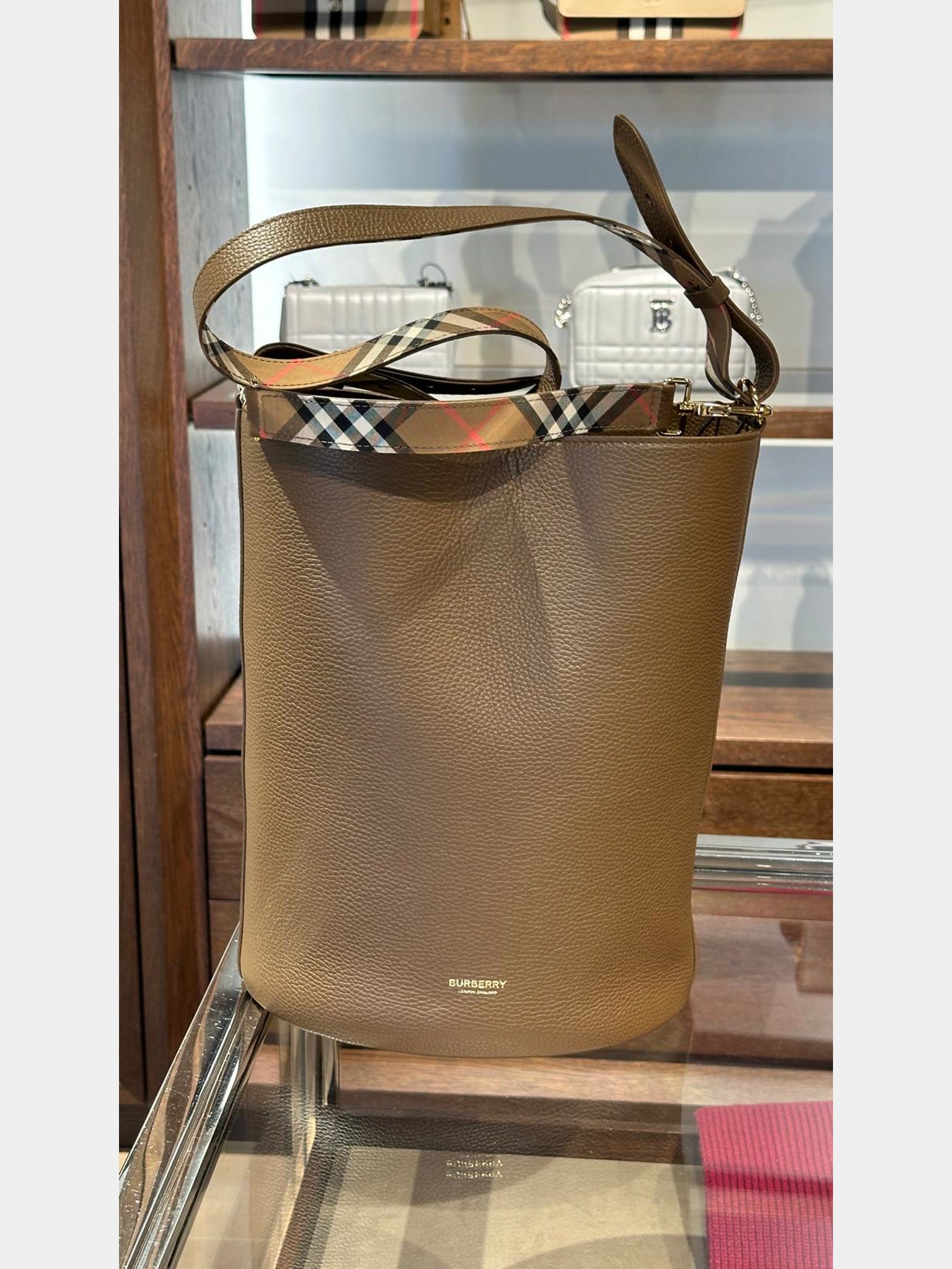 Burberry All Md Bucket LglBurberry