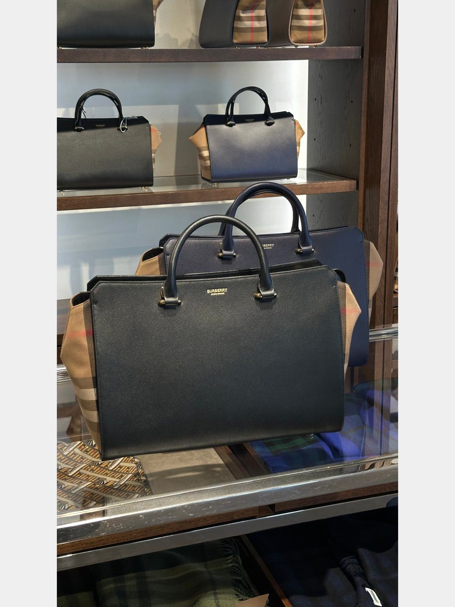 Burberry Banwell black Tote BagBurberry