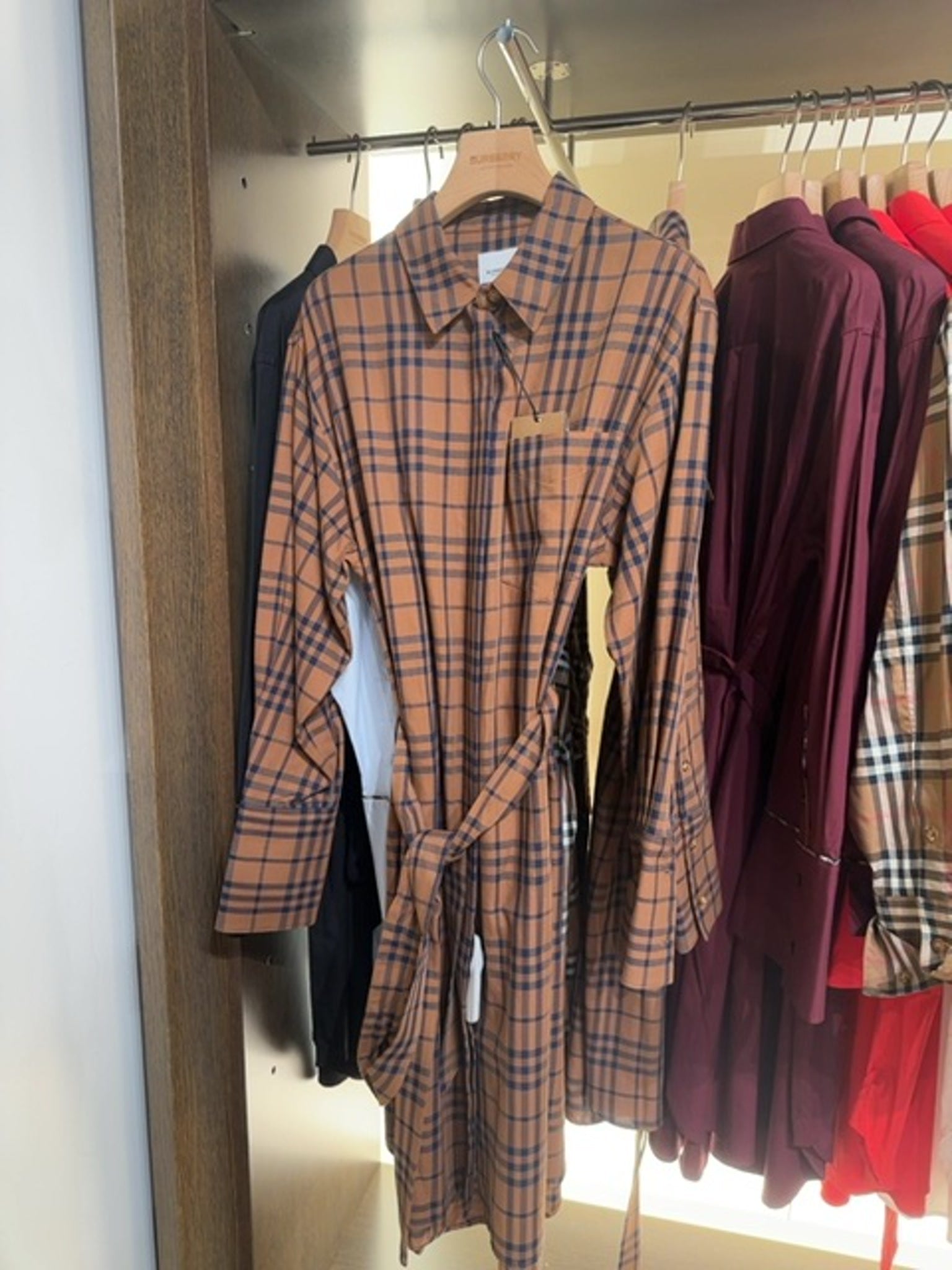 Burberry Mid Brown IP C 11307Burberry