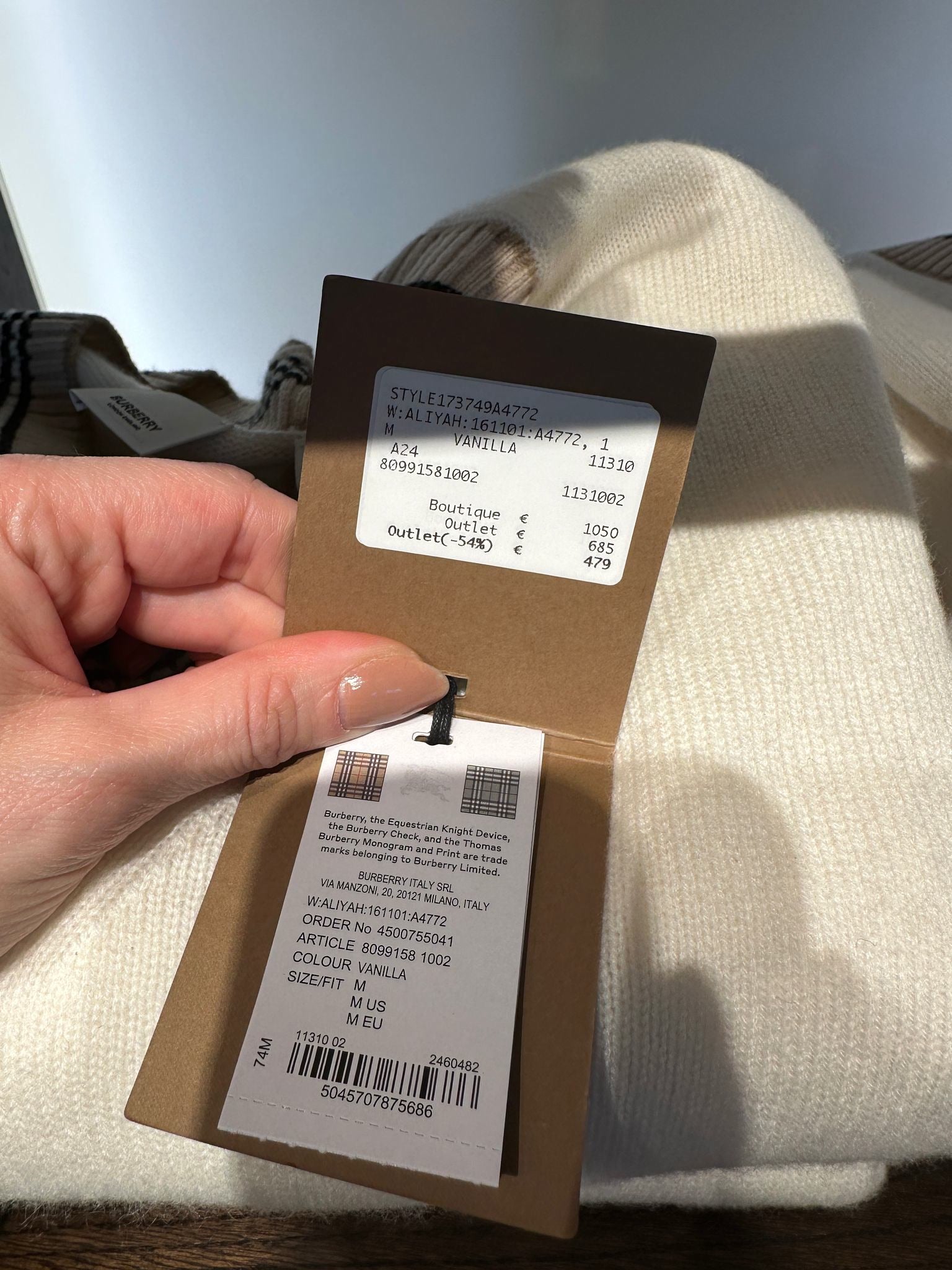 Burberry Vanilla SweaterBurberry