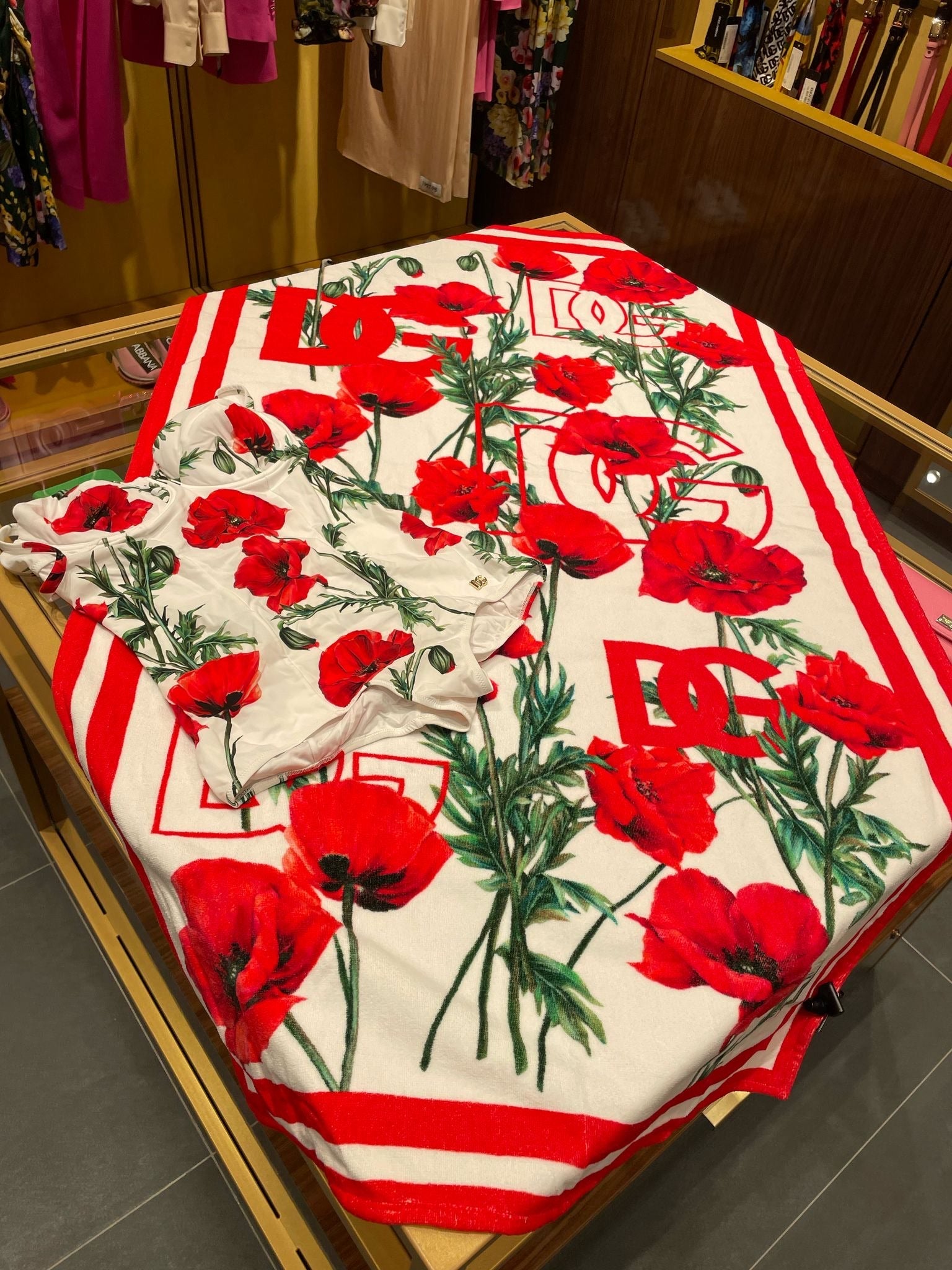 Dolce & Gabbana Beach TowelDolce & Gabbana