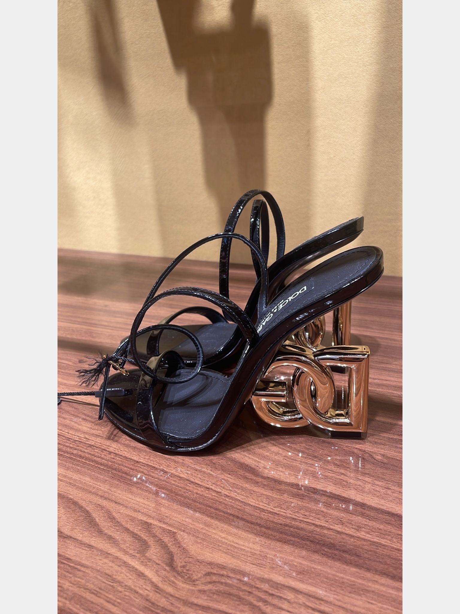 Dolce & Gabbana Damskie sandały skórzane czarneDolce & Gabbana