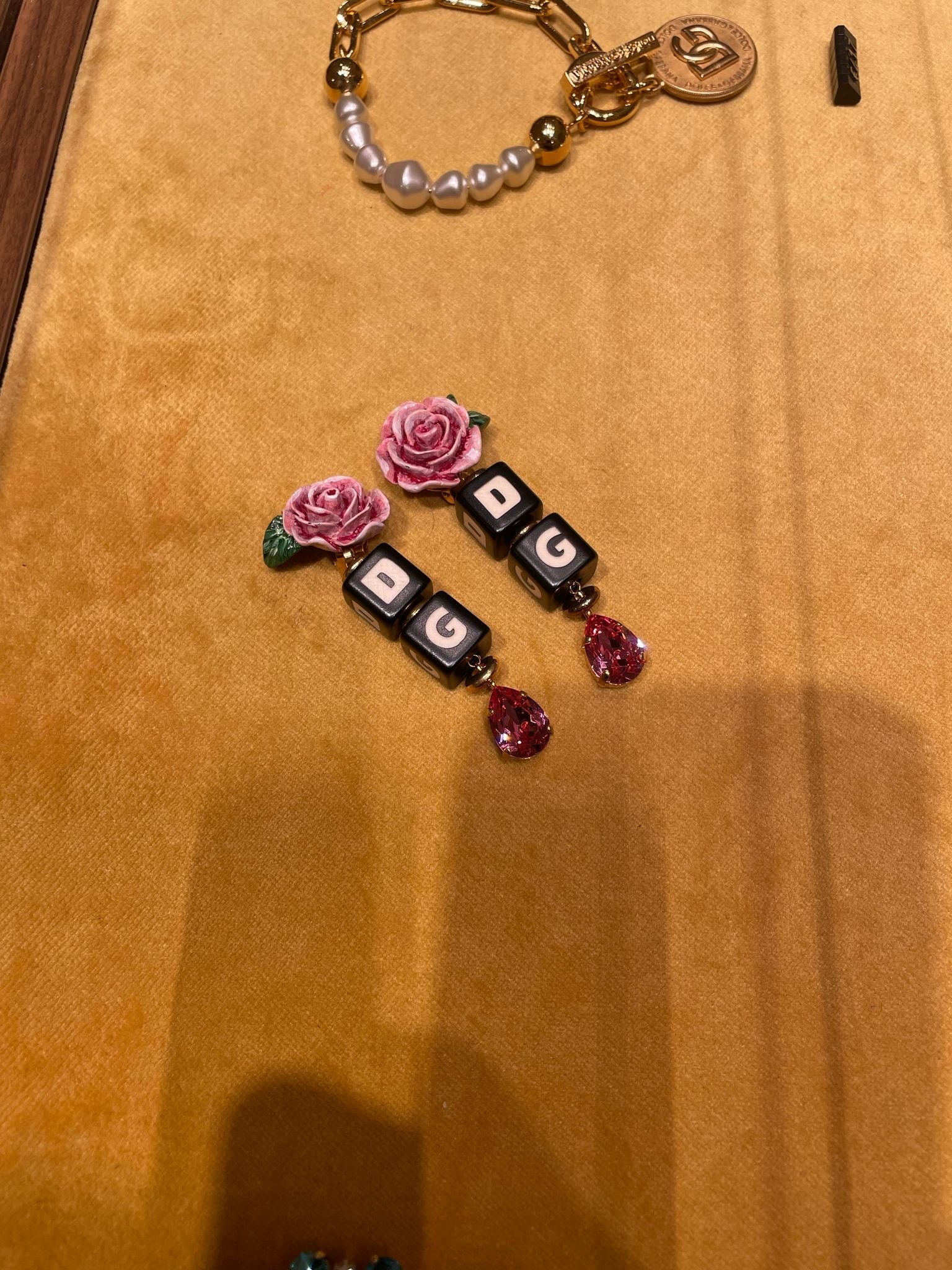 Dolce & Gabbana Floral EarringsDolce & Gabbana