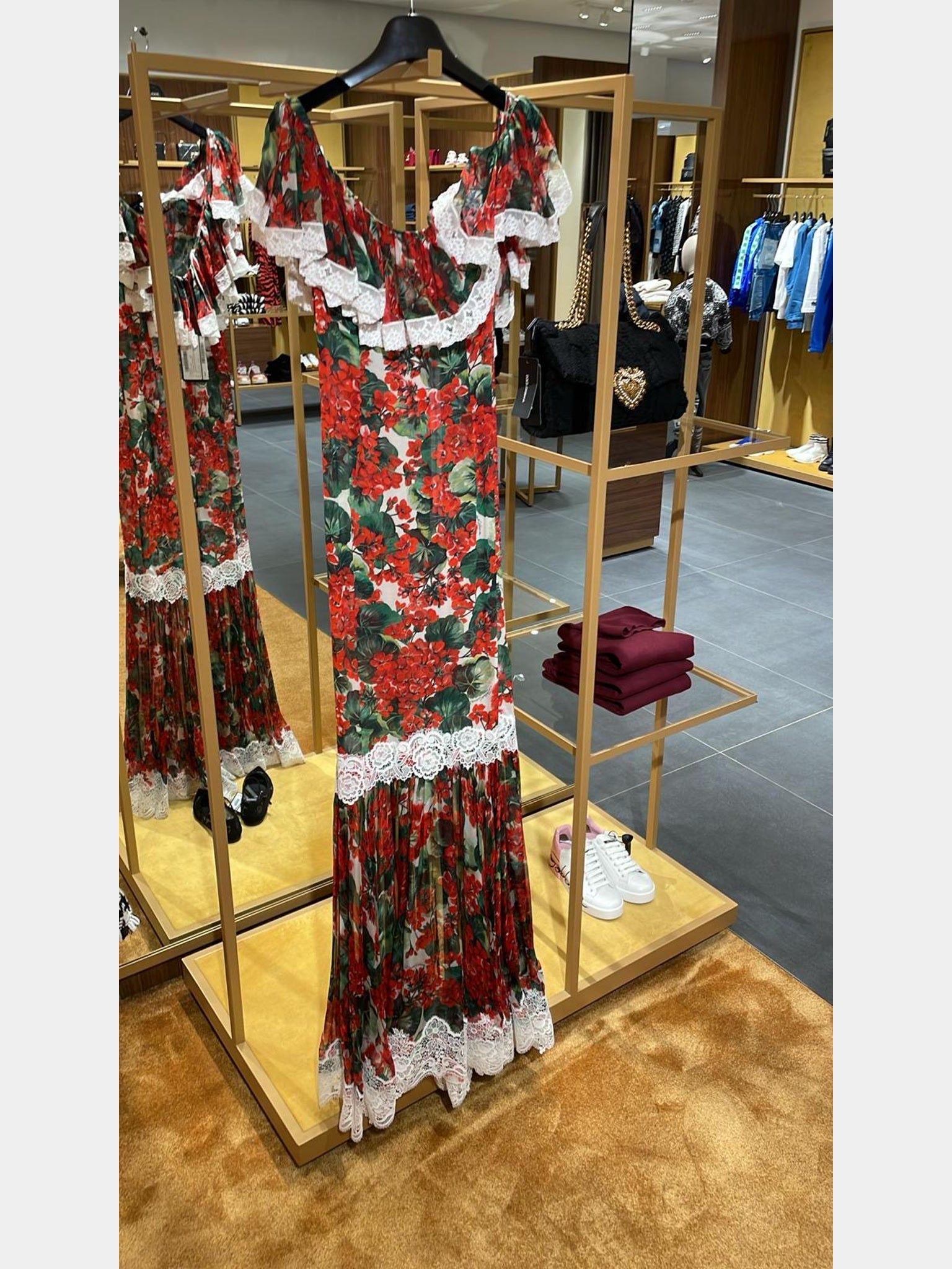 Dolce & Gabbana Gerani Fdo Bco NatDolce & Gabbana