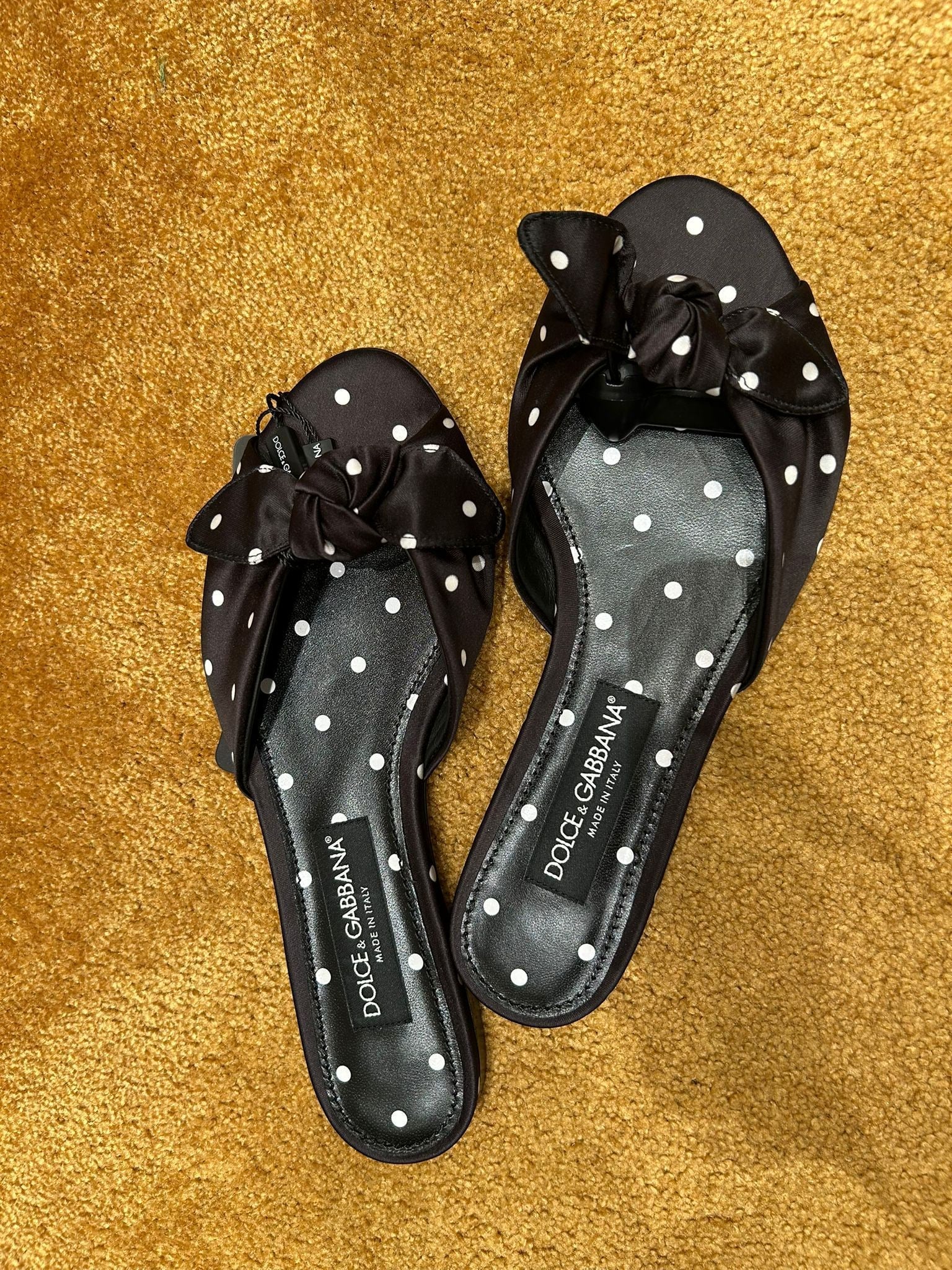 Dolce & Gabbana Klapki Damskie Czarne Polka DotsDolce & Gabbana