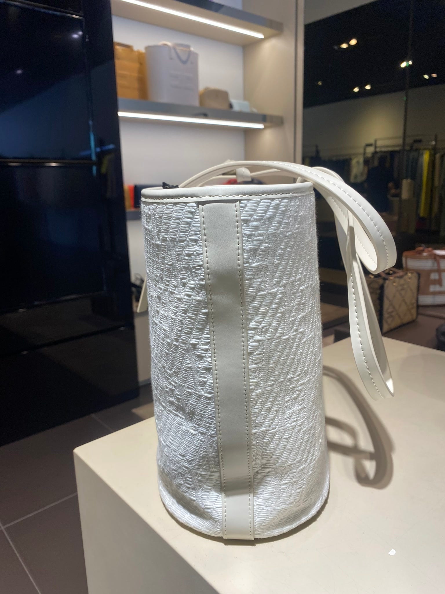 Elisabetta Franchi Damska bluzka AvorioElisabetta Franchi