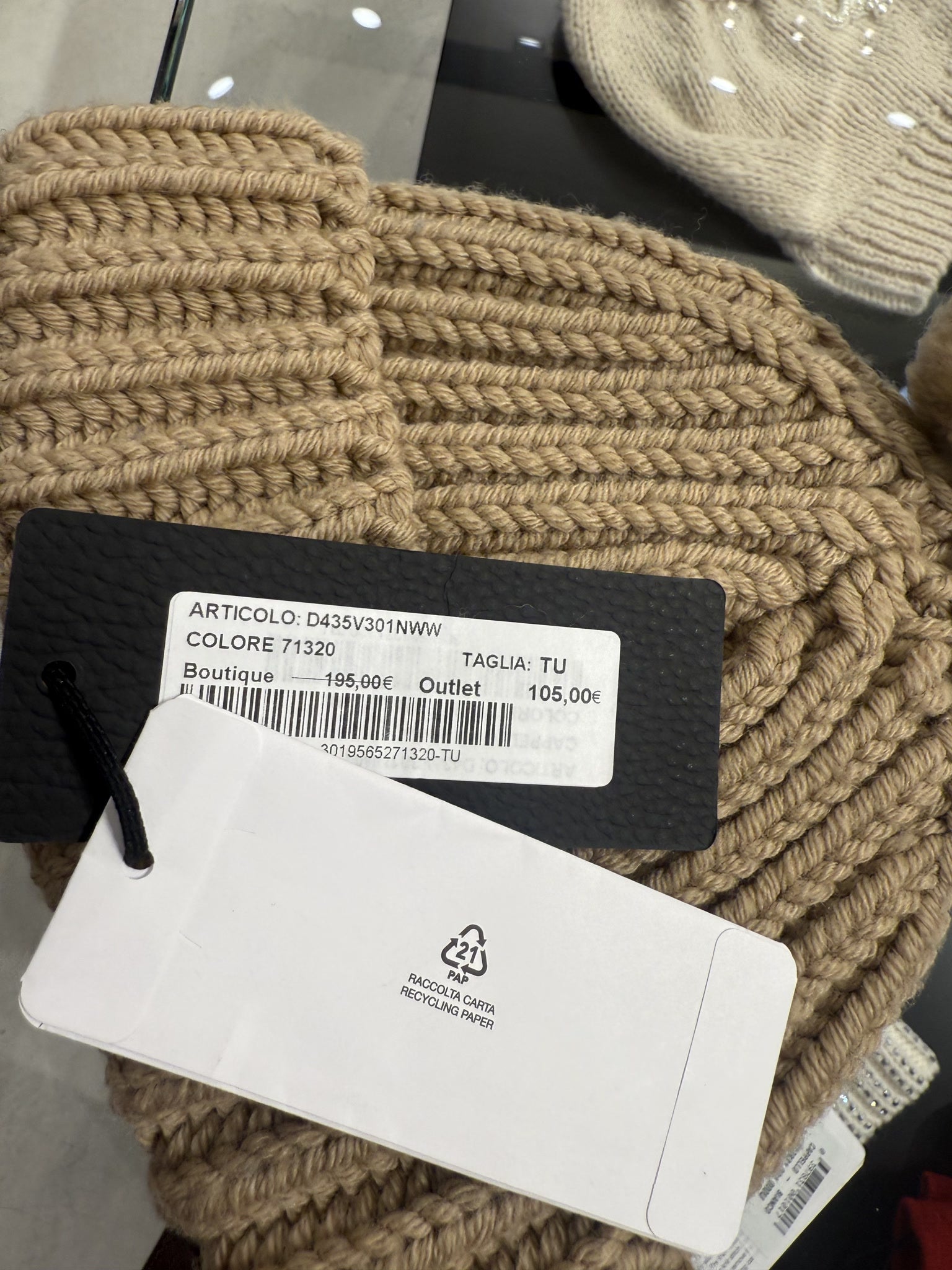 Ermanno Scervino Knit HatErmanno Scervino