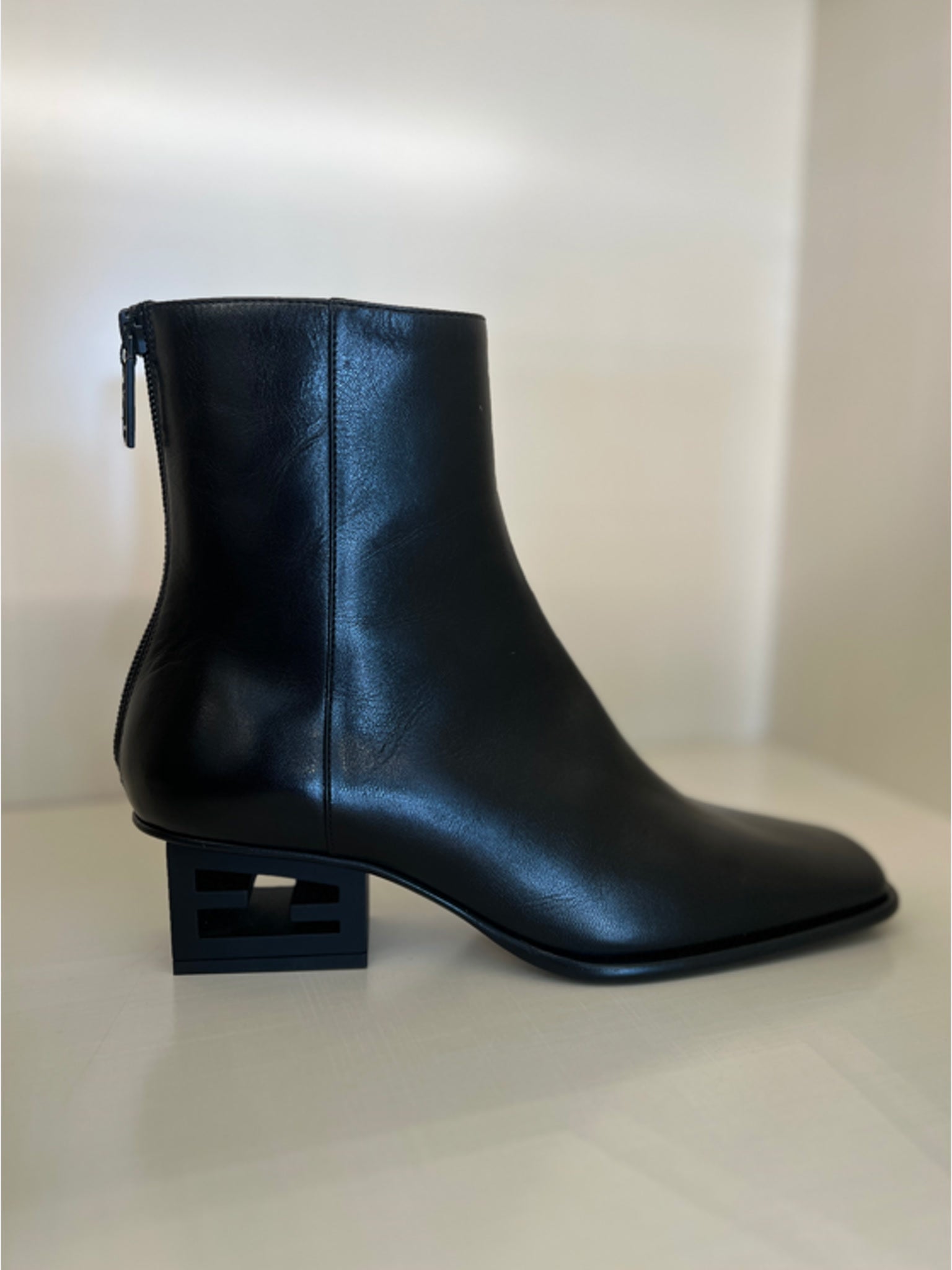 Fendi Damskie Botki Czarne Lamb LeatherFendi