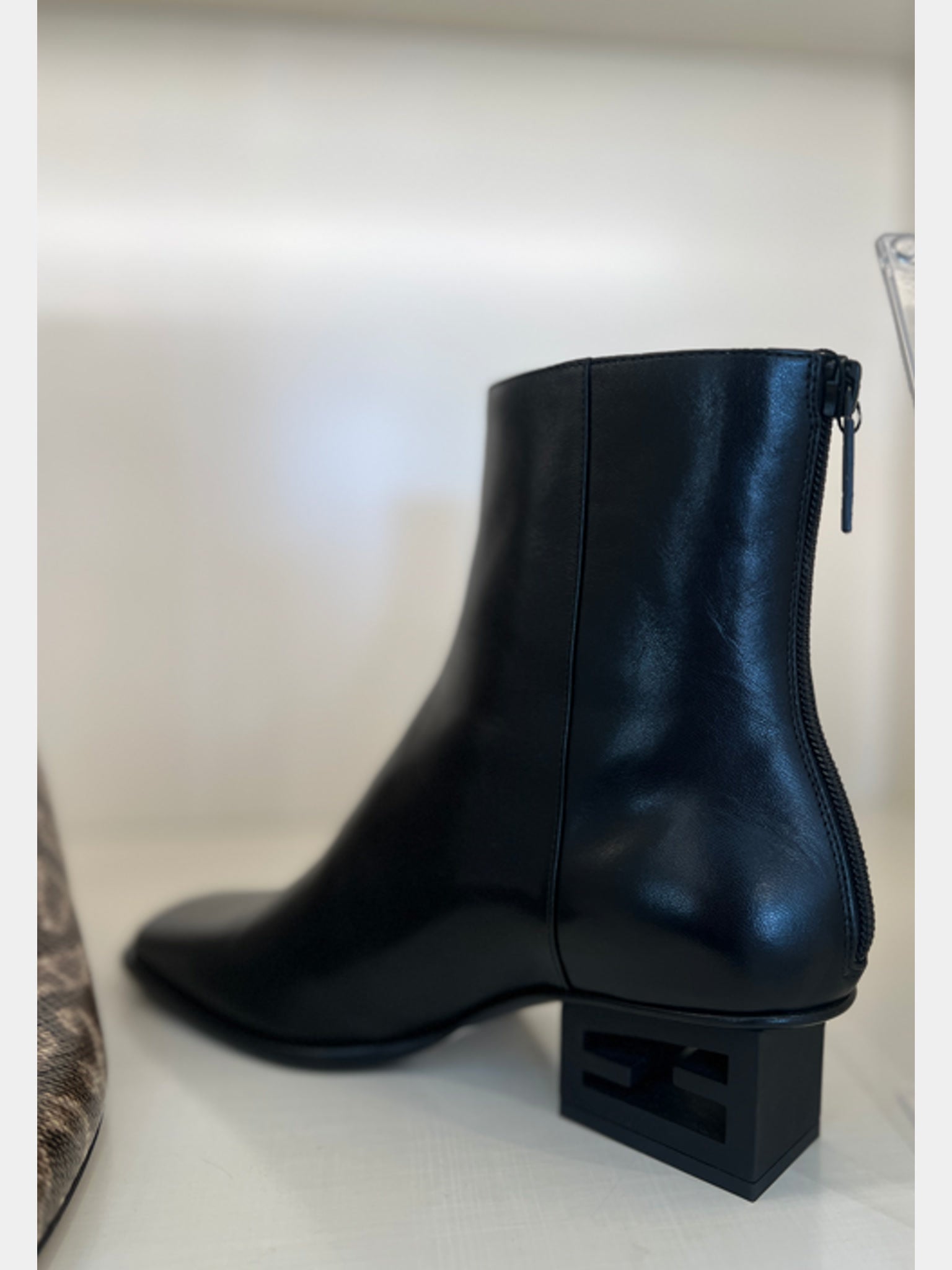 Fendi Damskie Botki Czarne Lamb LeatherFendi
