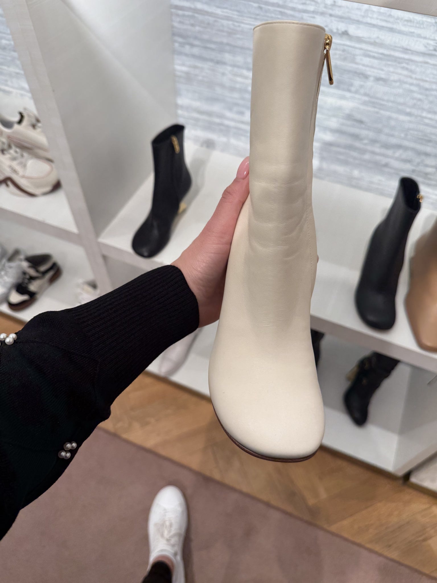 Fendi Fendi Beige Leather Fendi First High - Heeled Ankle BootsFendi
