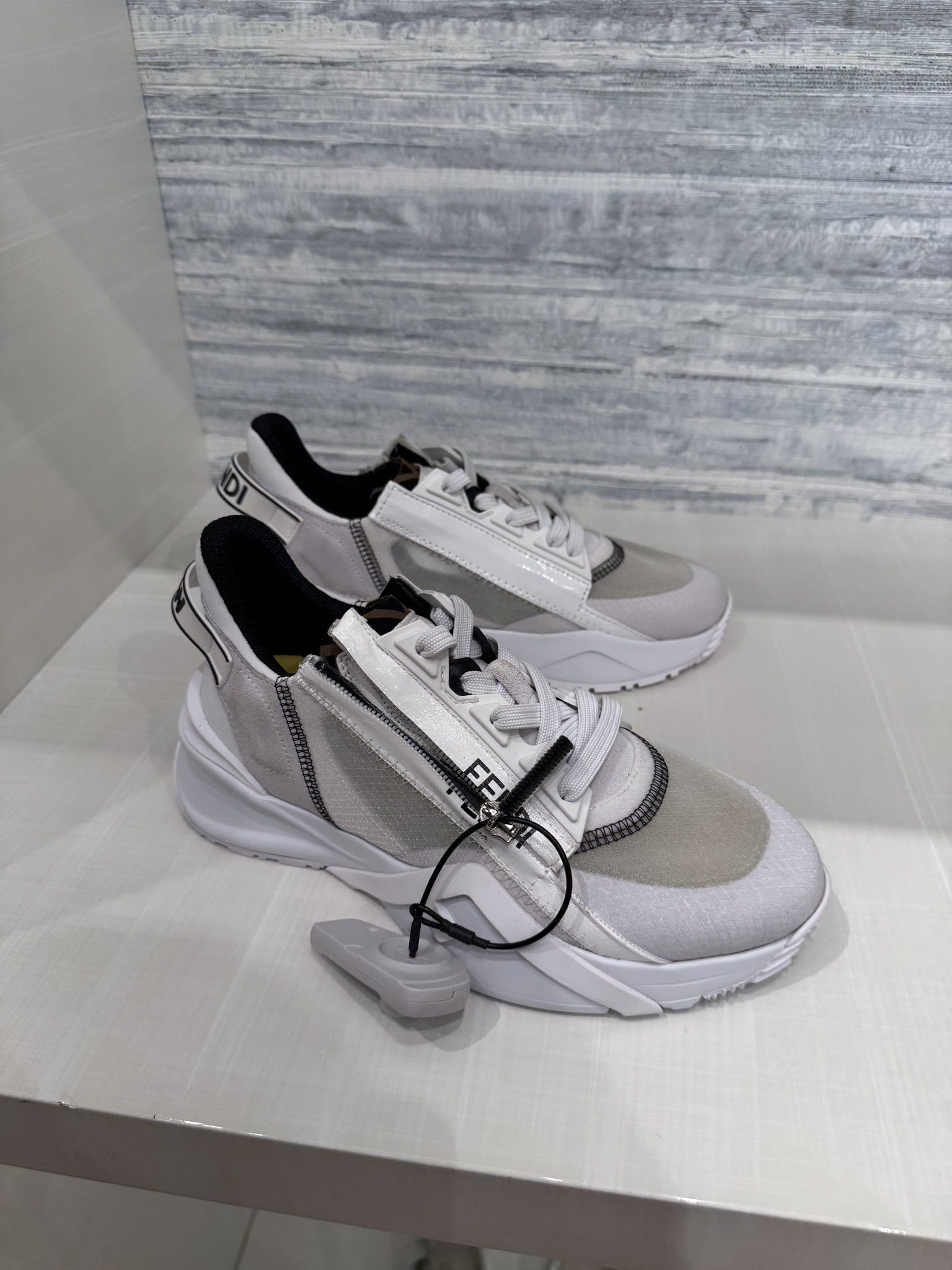 Fendi Flow Low - top SneakersFendi