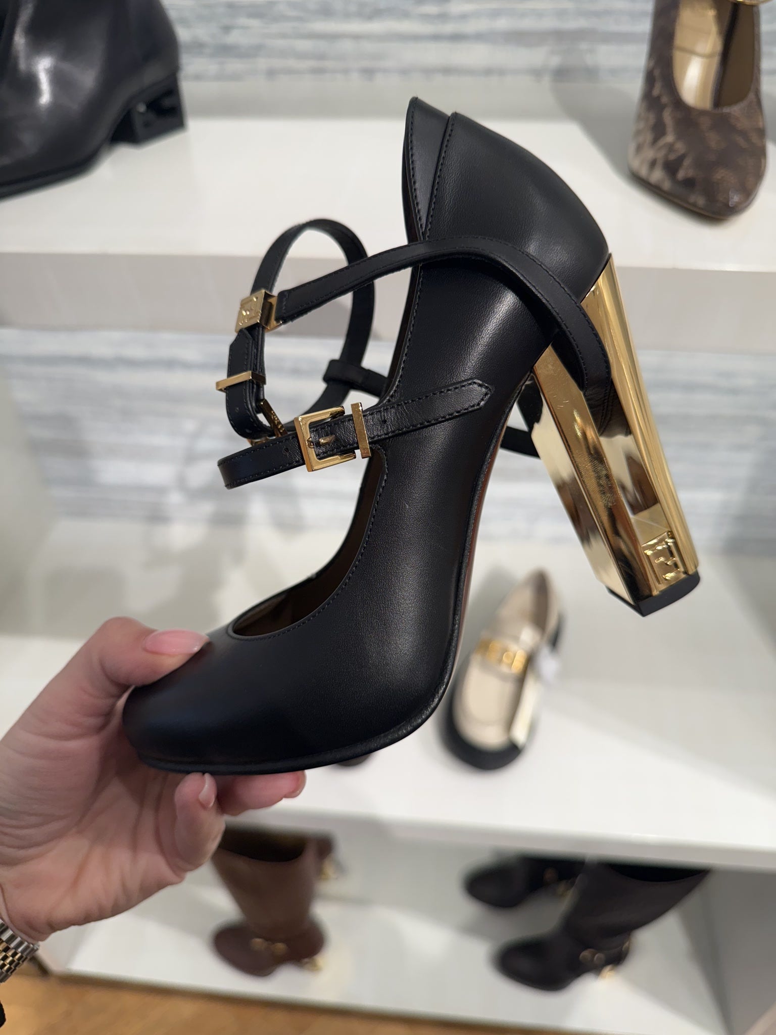 Fendi Vitello Delfina High Heel PumpsFendi