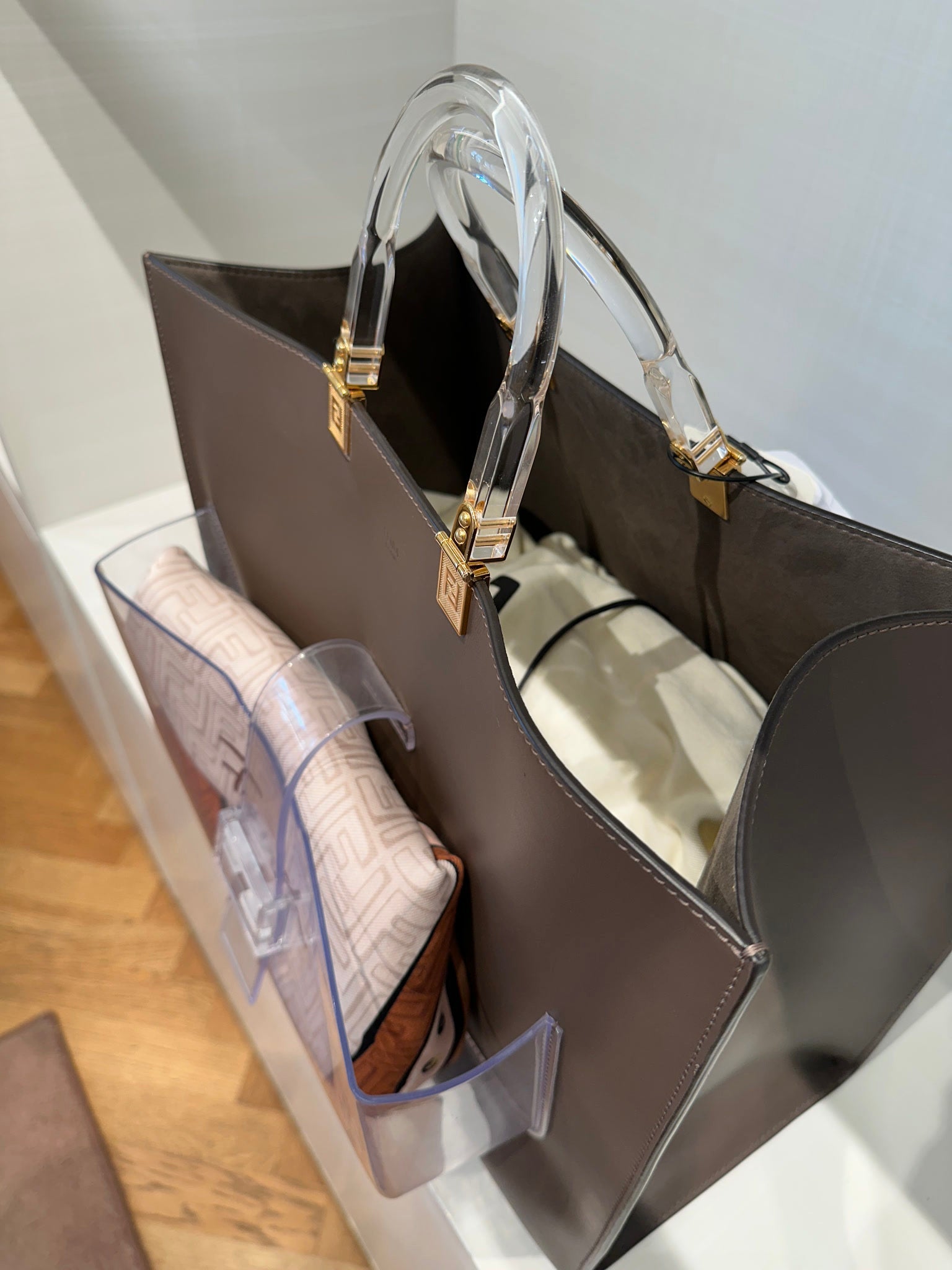 Fendi W. Shopping Bag SunshineFendi