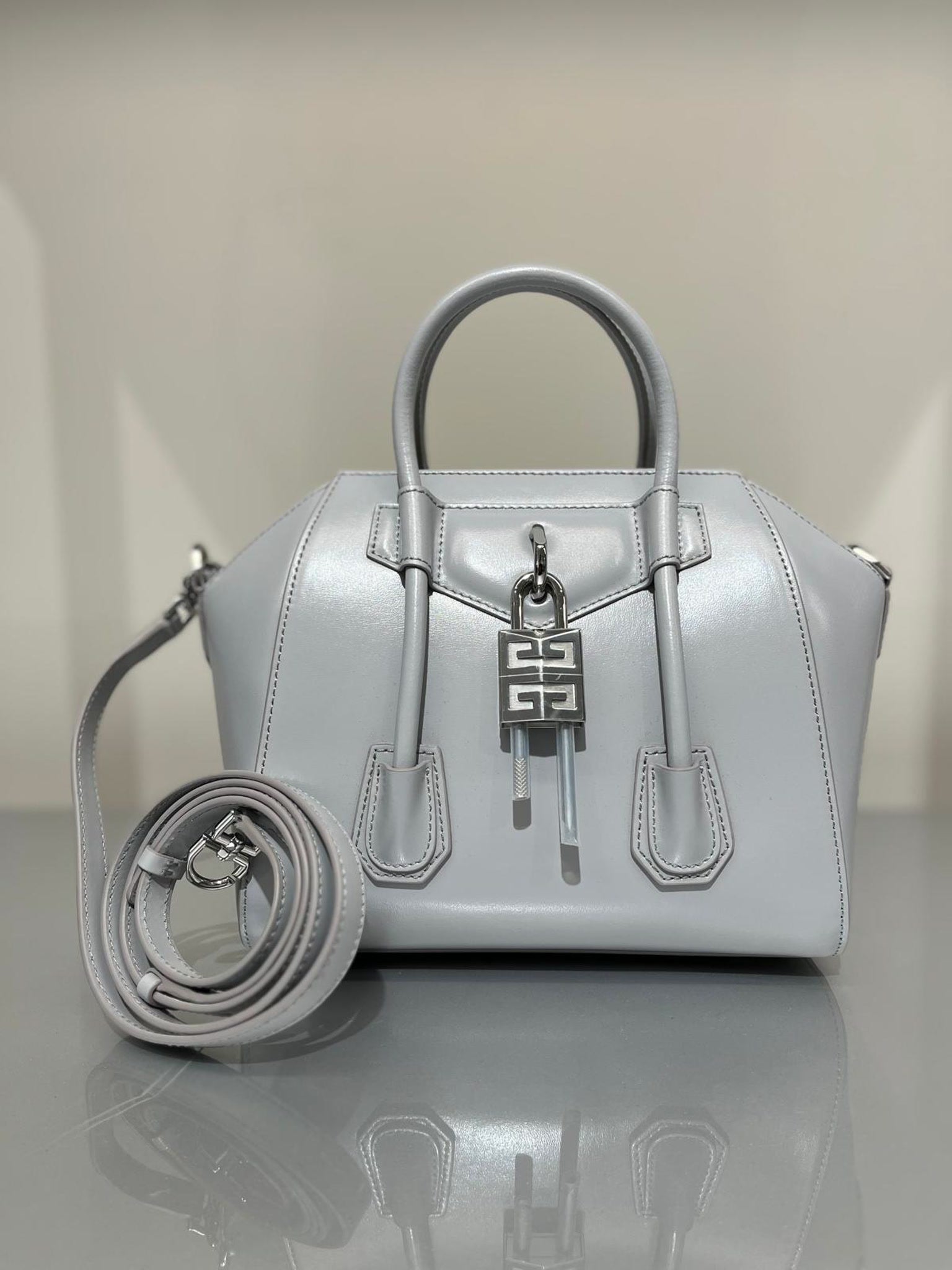 Givenchy Damska torebka skórzana szaraGivenchy