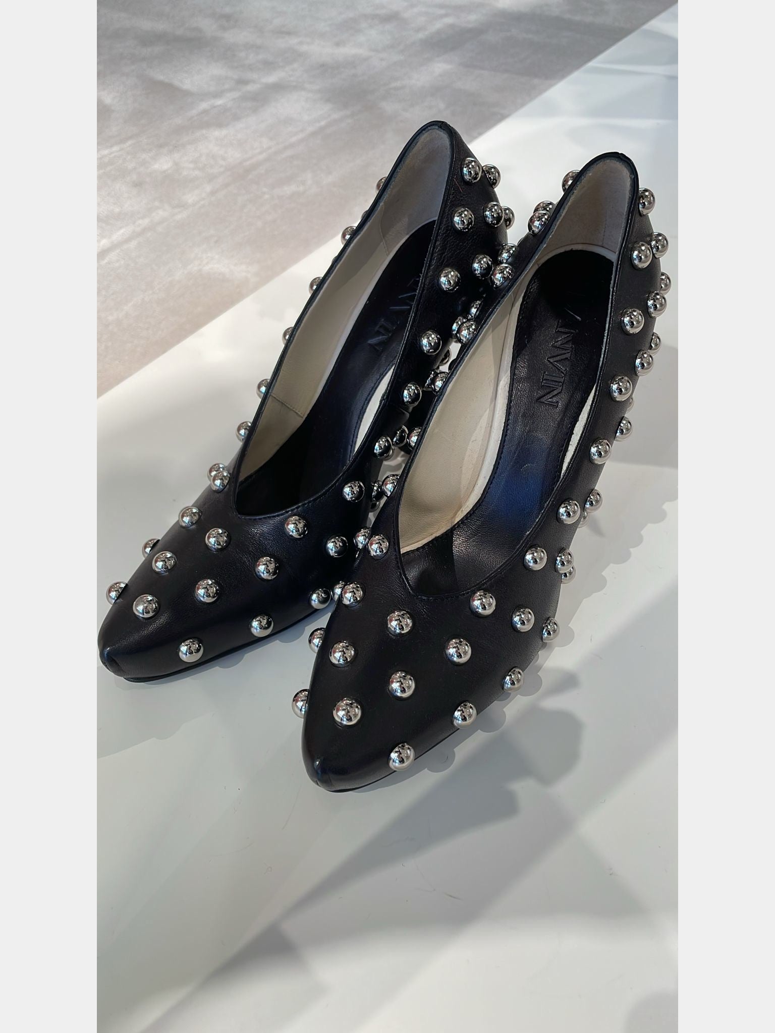 Lanvin Studded PumpsLanvin