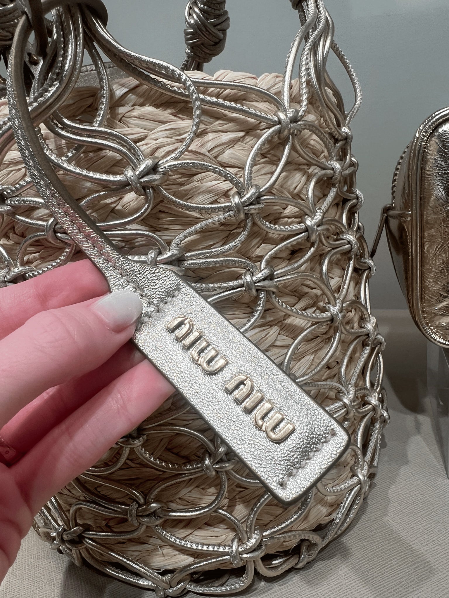 Miu Miu Damska torebka pleciona naturalnaMiu Miu