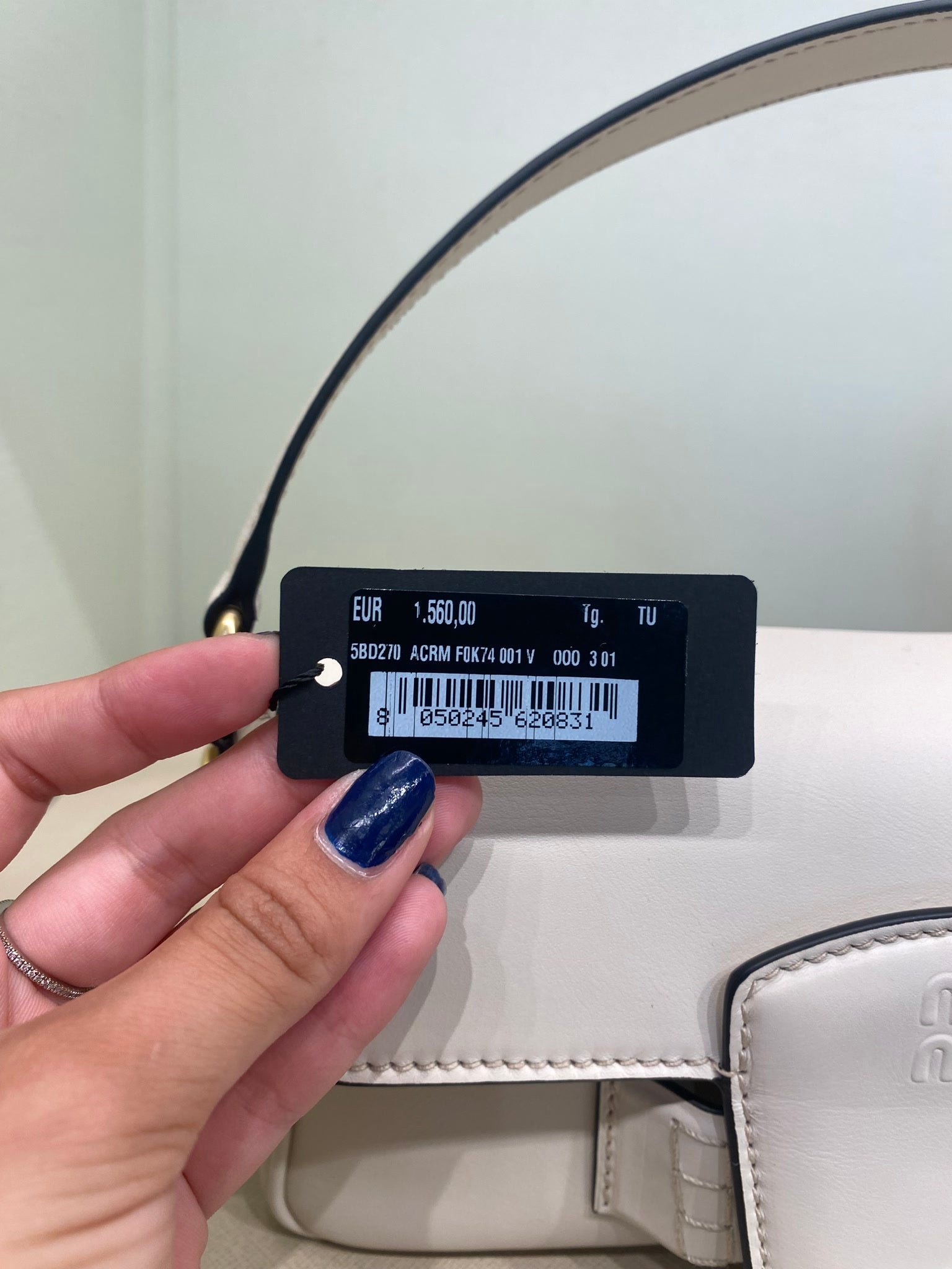 Miu Miu Damska torebka skórzana ACRM F0K74Miu Miu