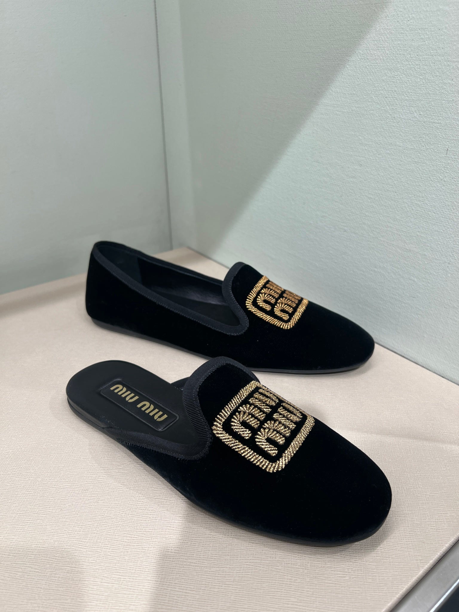 Miu Miu Velvet slippers blackMiu Miu