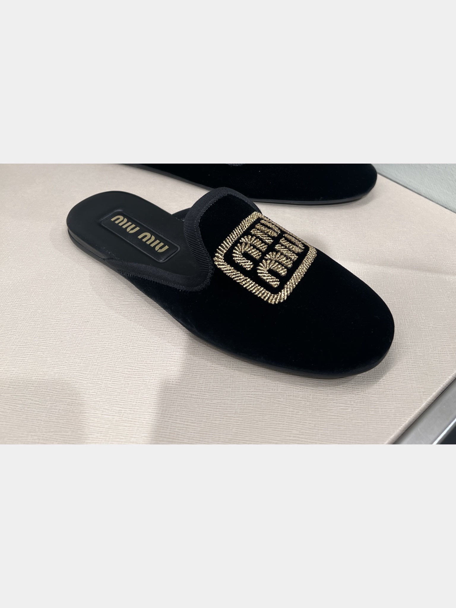 Miu Miu Velvet slippers blackMiu Miu