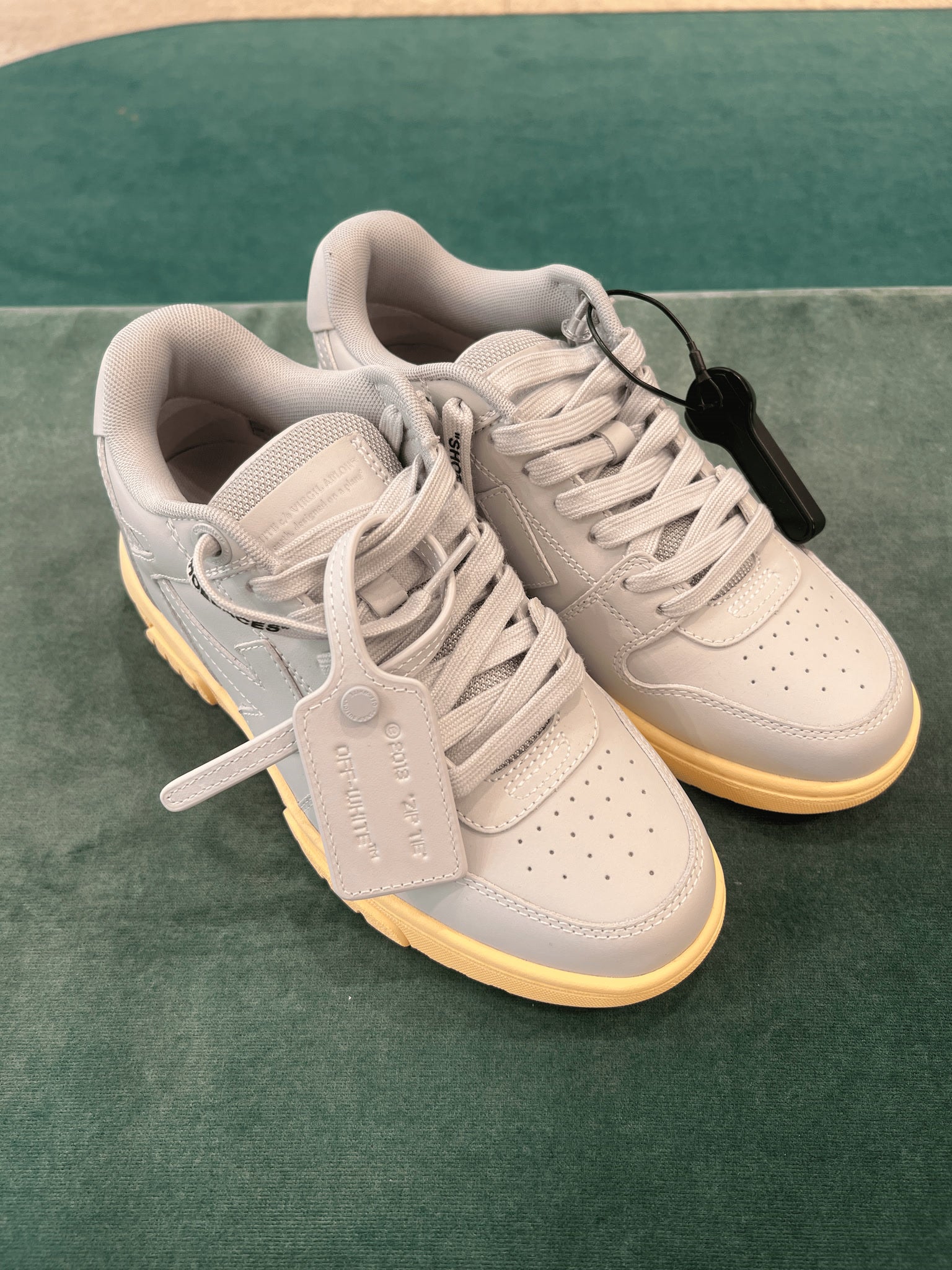 Off - White Buty skórzane szareOff - white