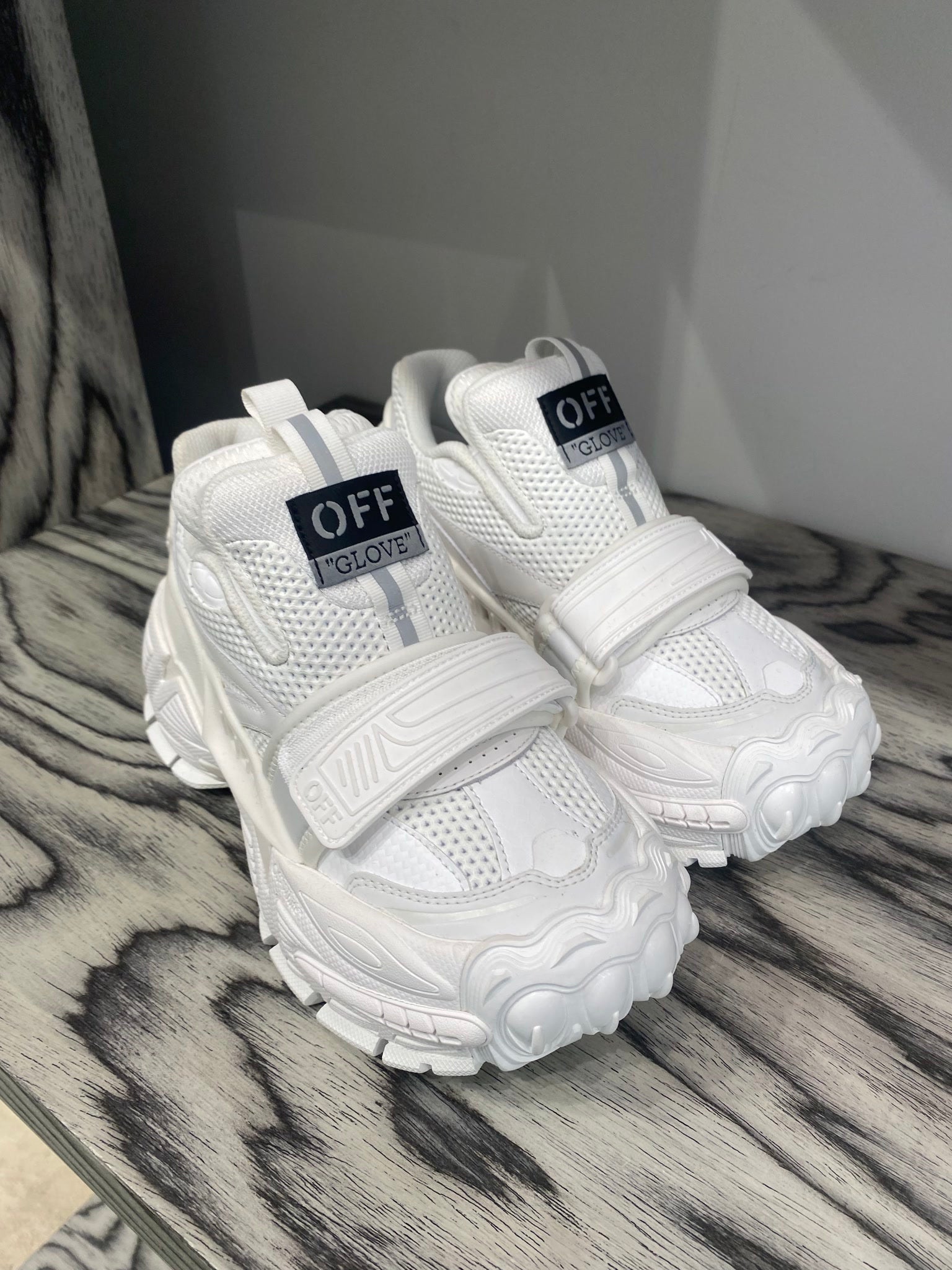 Off - White Damskie buty białe skórzaneOff - white