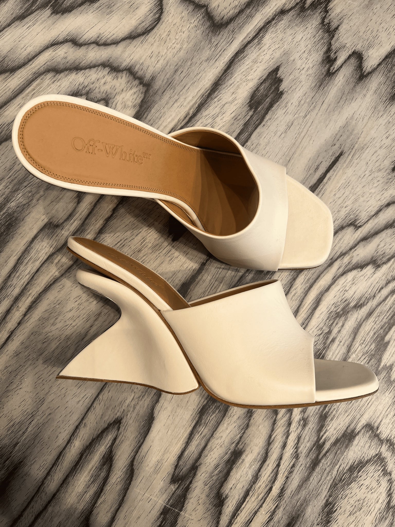 Off - White Damskie mule skórzane białeOff - white