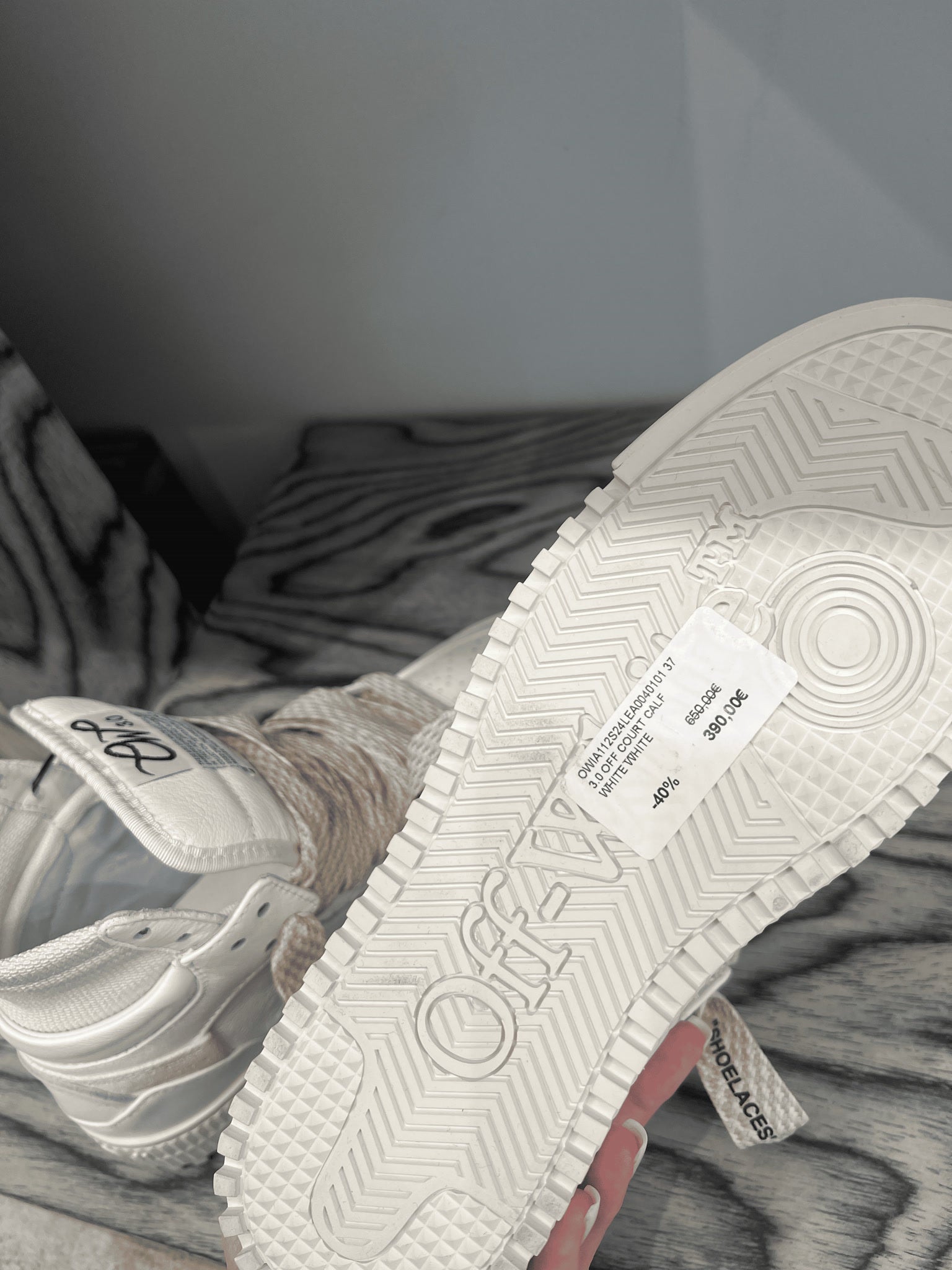 Off - White Damskie sneakersy białe skórzaneOff - white