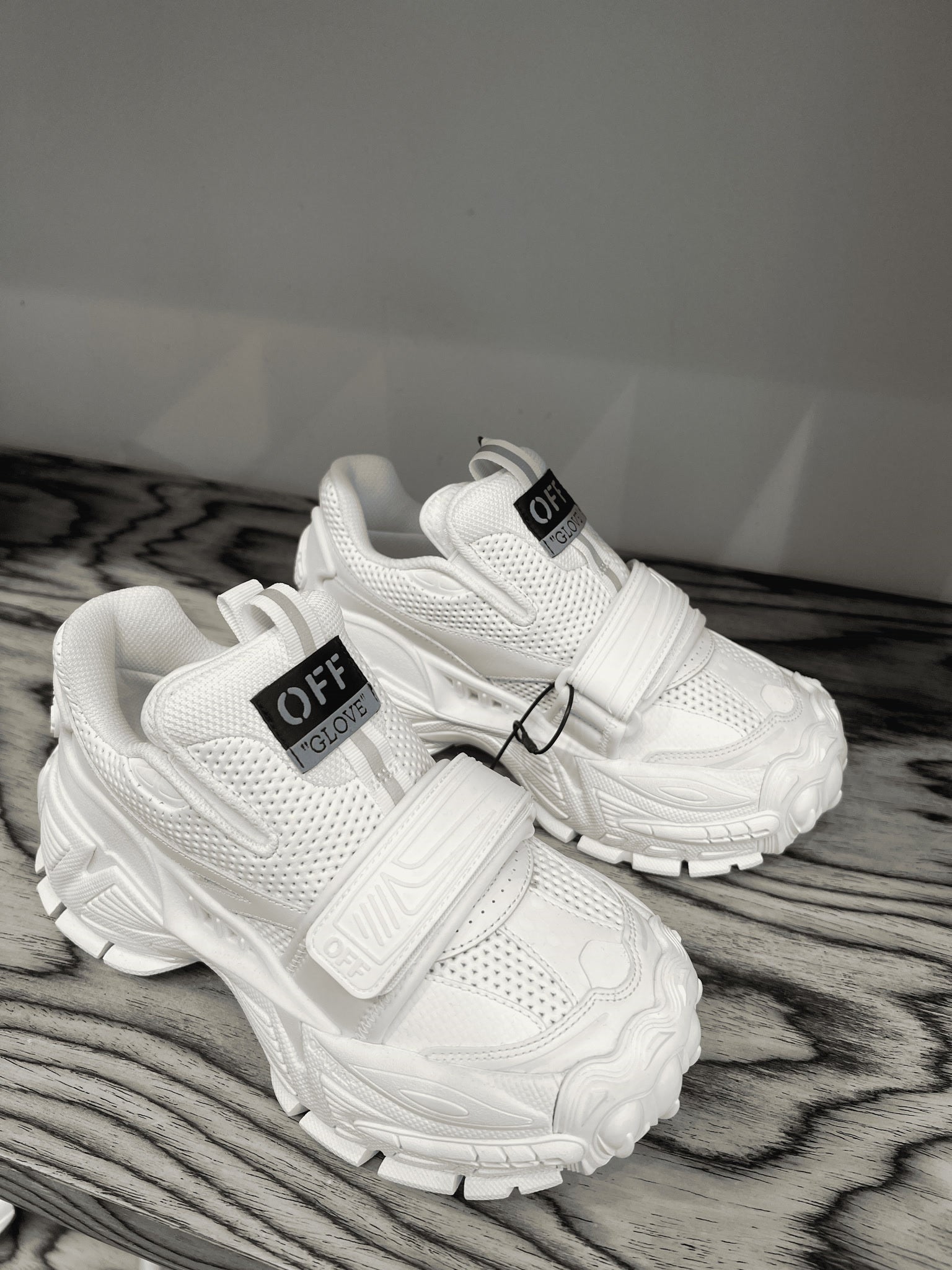 Off - White Damskie sneakersy białeOff - white