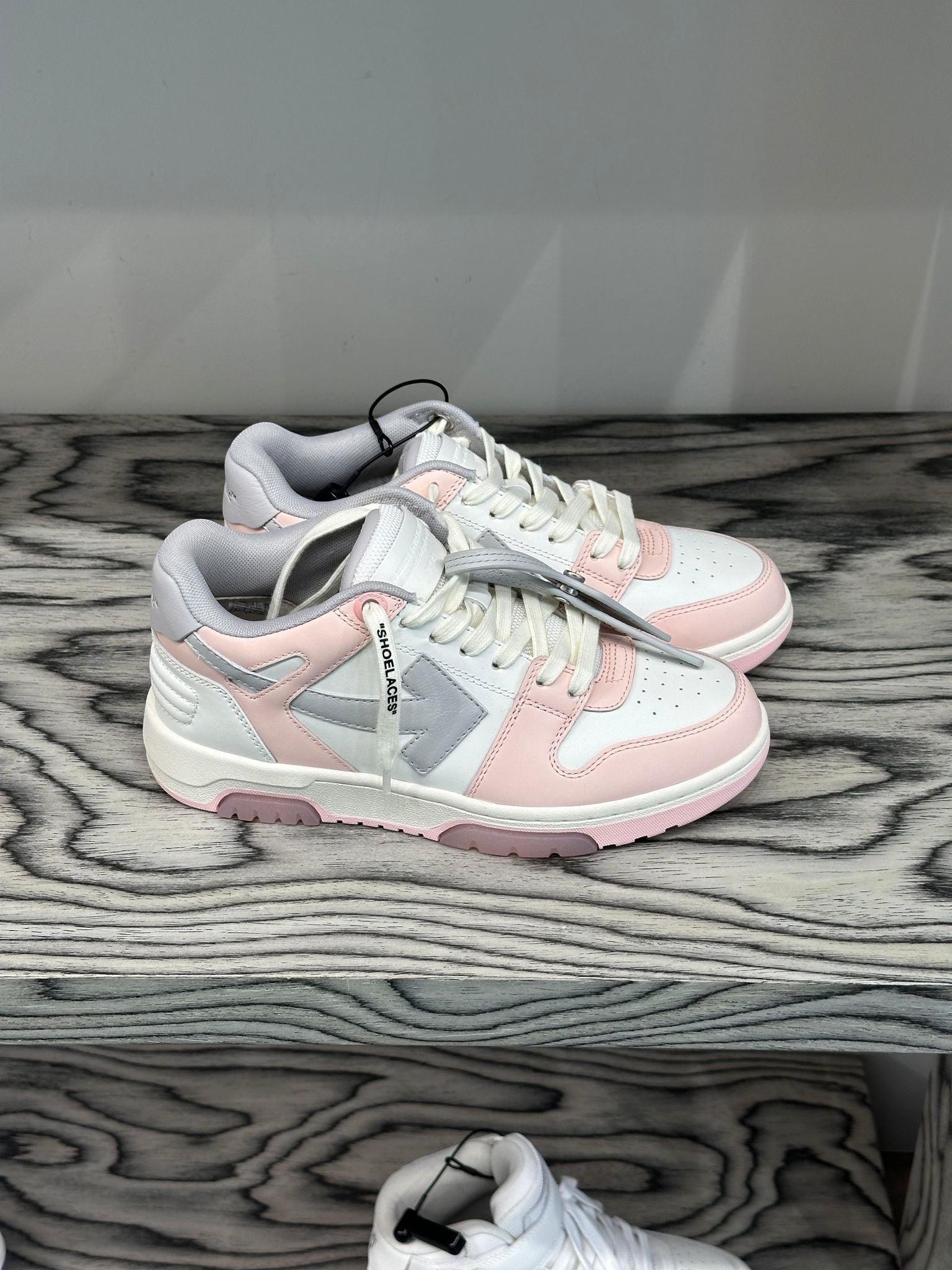 Off - White Out Of Office Calf Pink - Light GreyOff - White