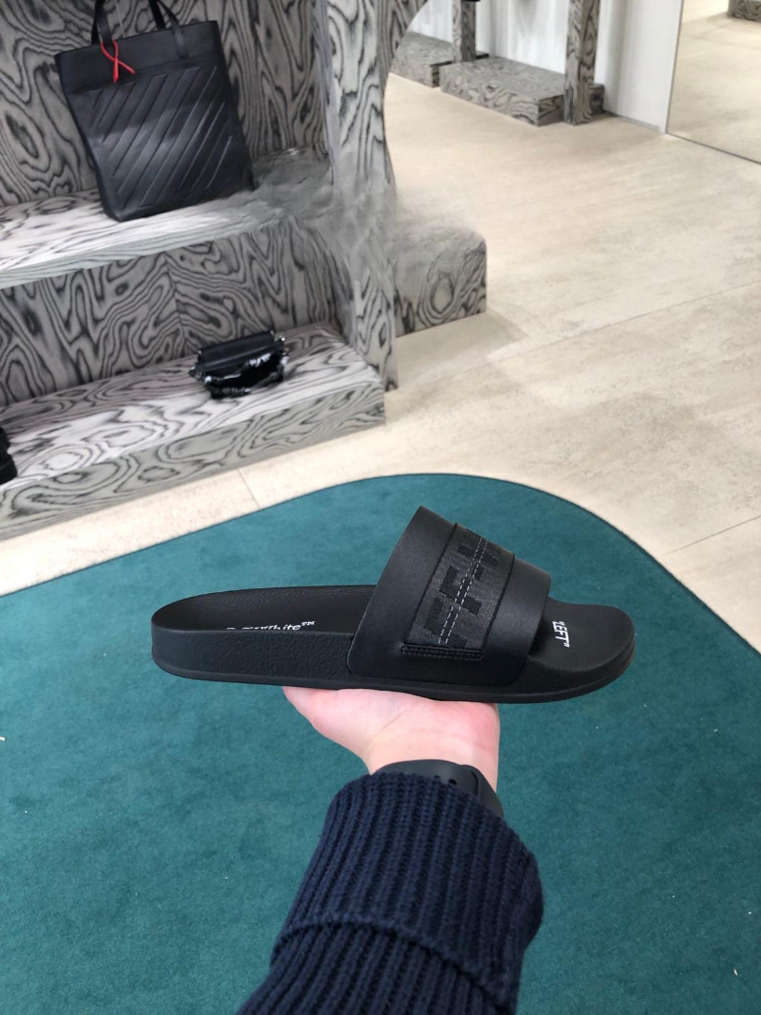 Off - White SlidesOff - White