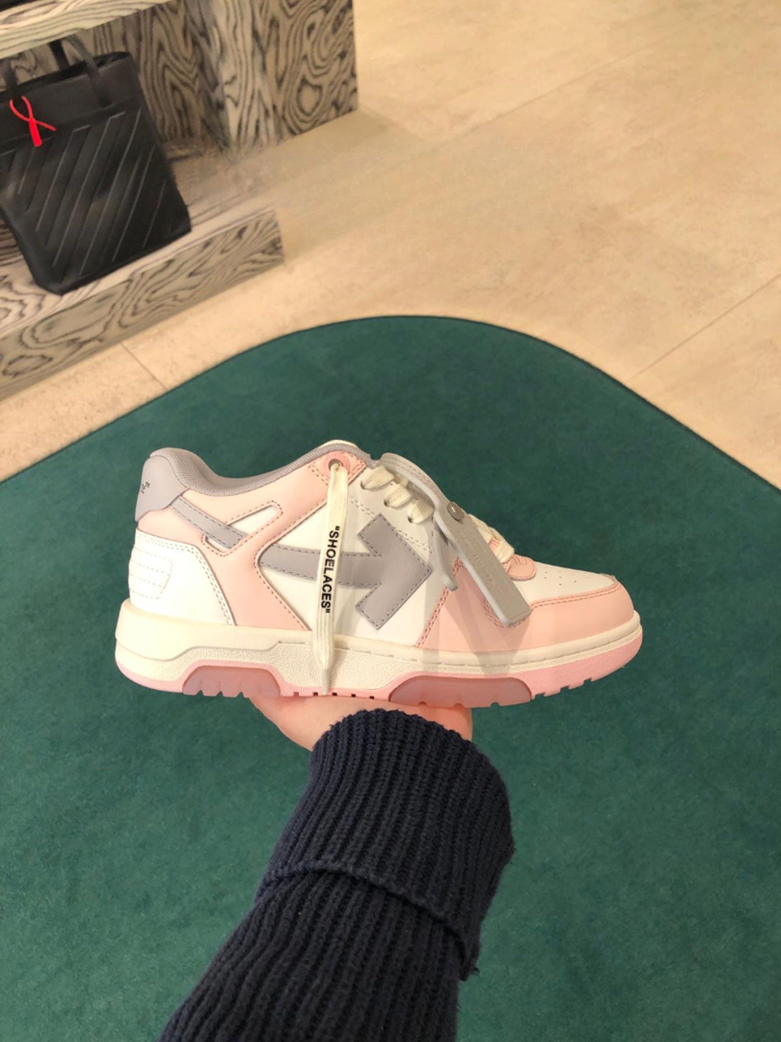 Off - White SneakersOff - White