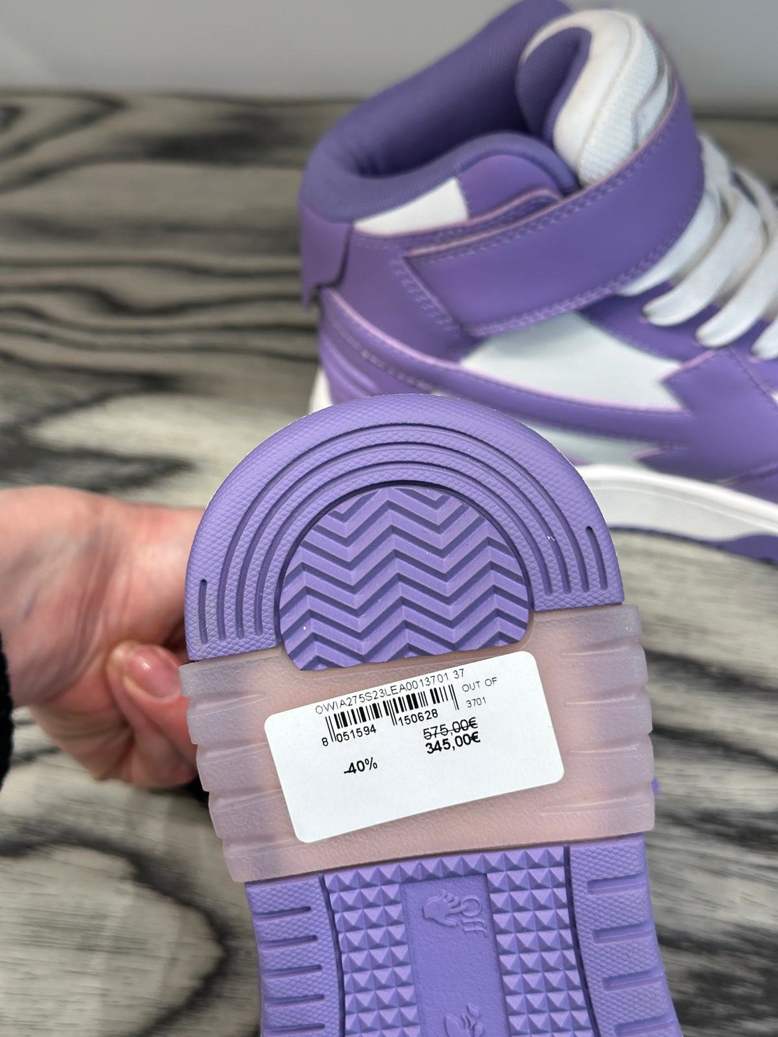 Off - White SneakersOff - White