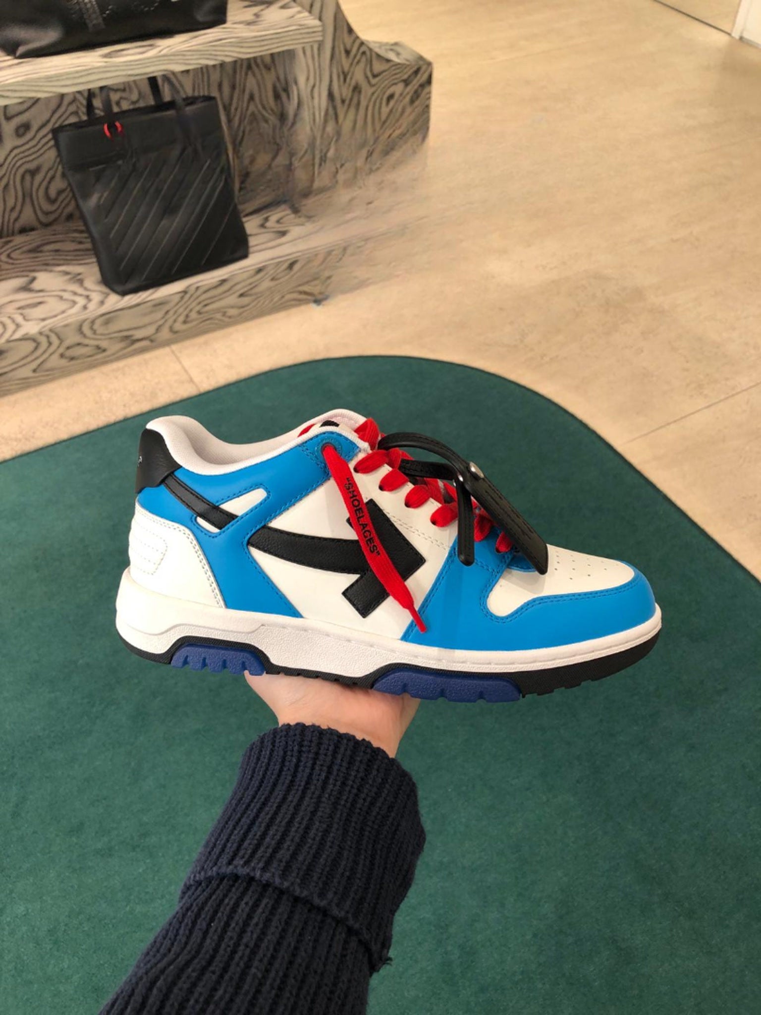 Off - White SneakersOff - White