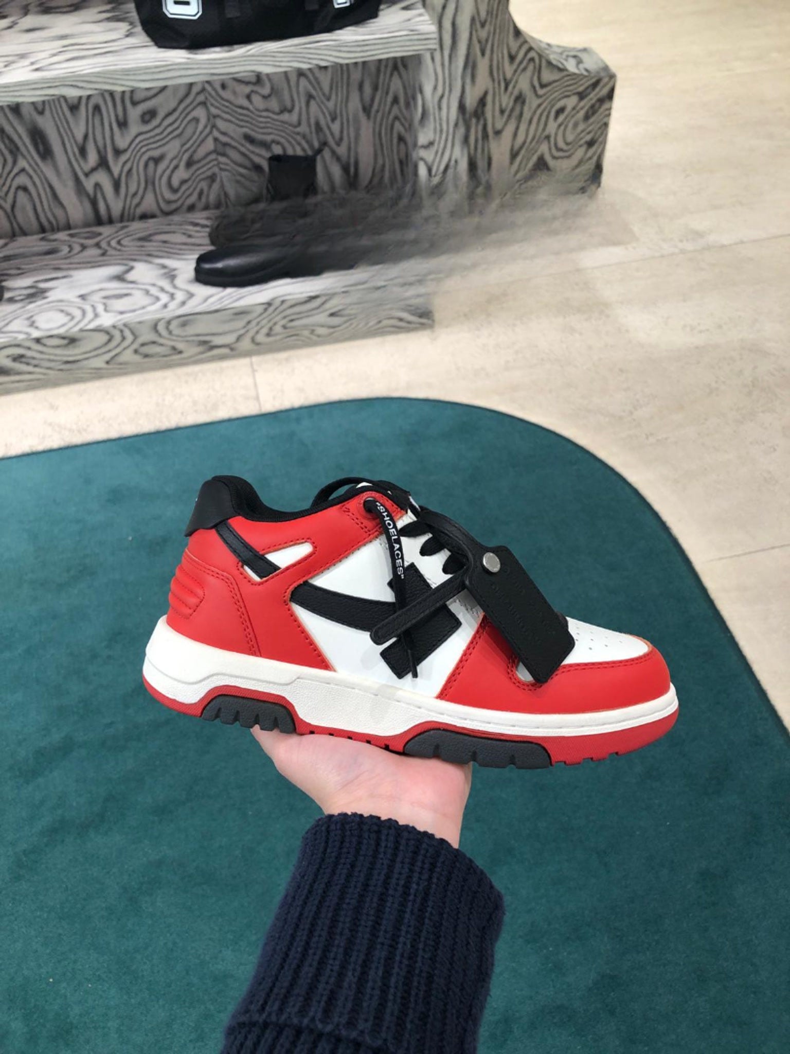 Off - White SneakersOff - White